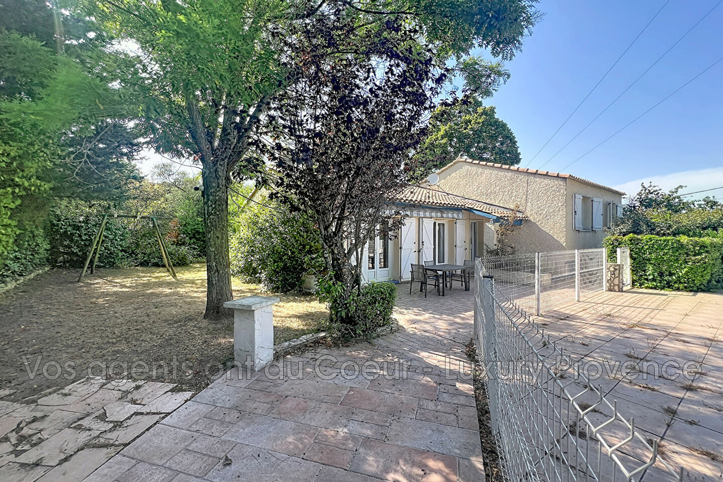 Photo 2 — LUXURY PROVENCE