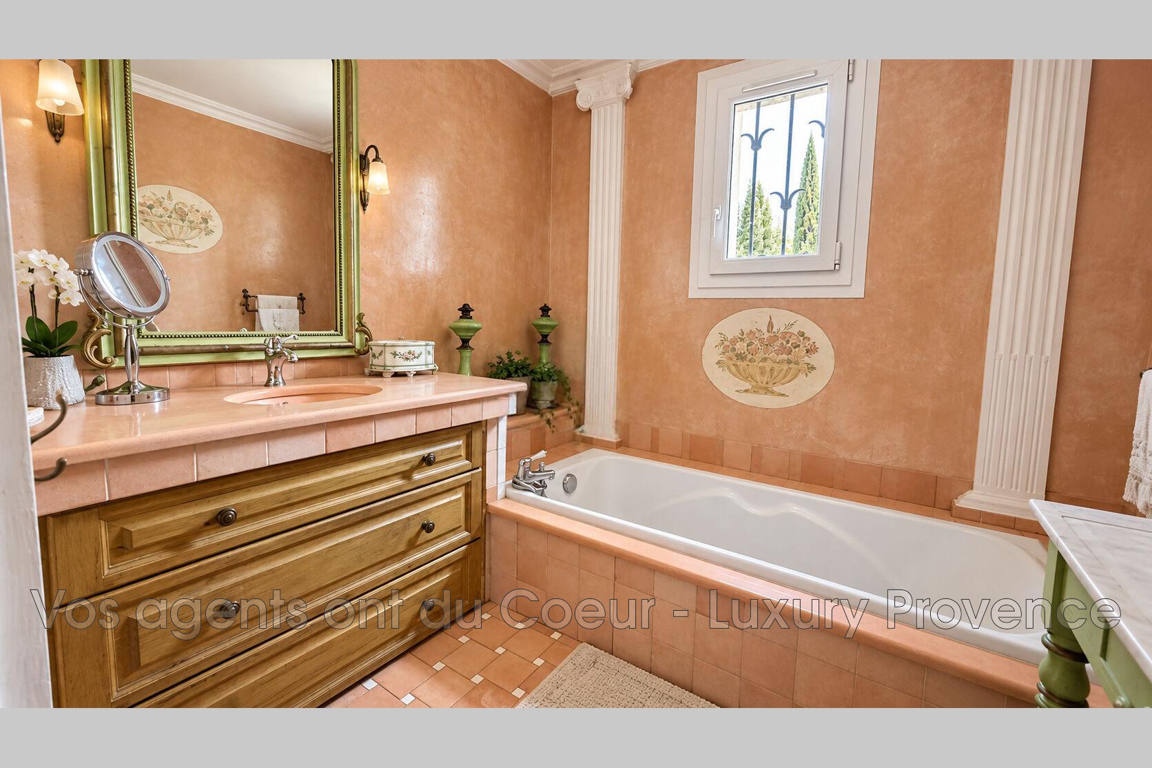 Photo 12 — LUXURY PROVENCE
