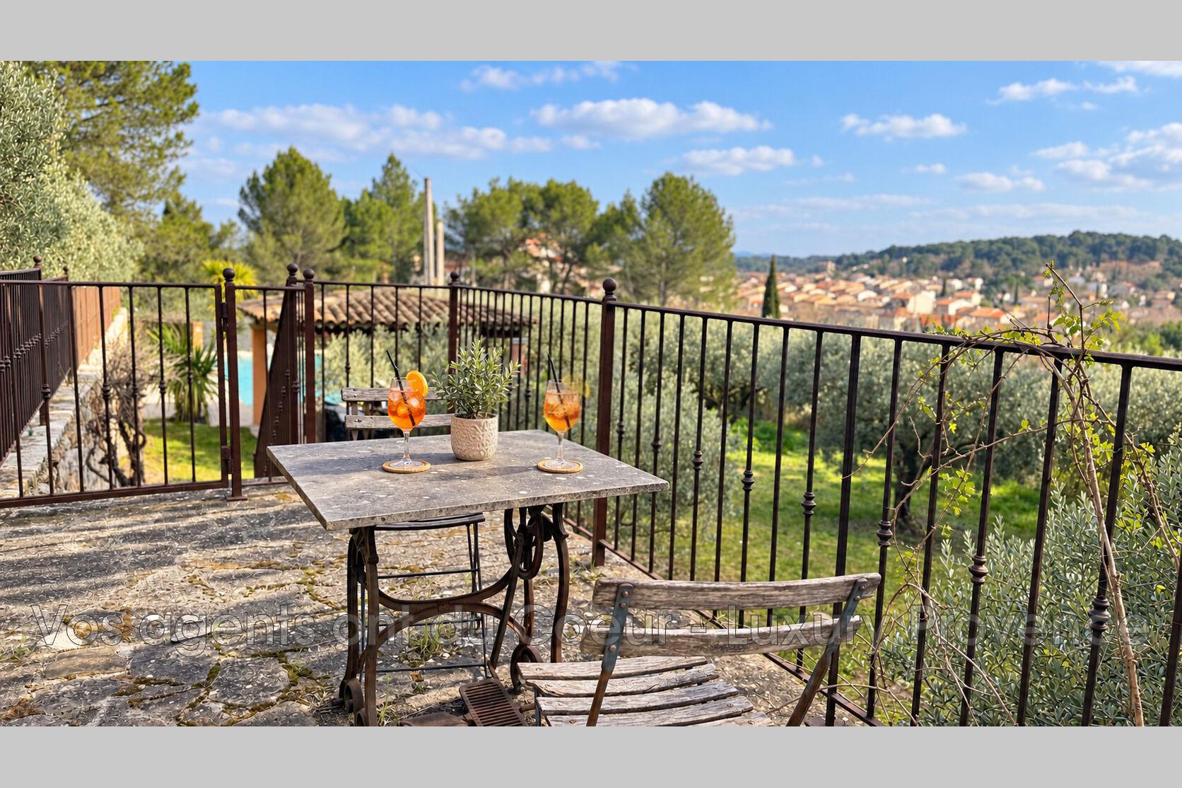 Photo 14 — LUXURY PROVENCE