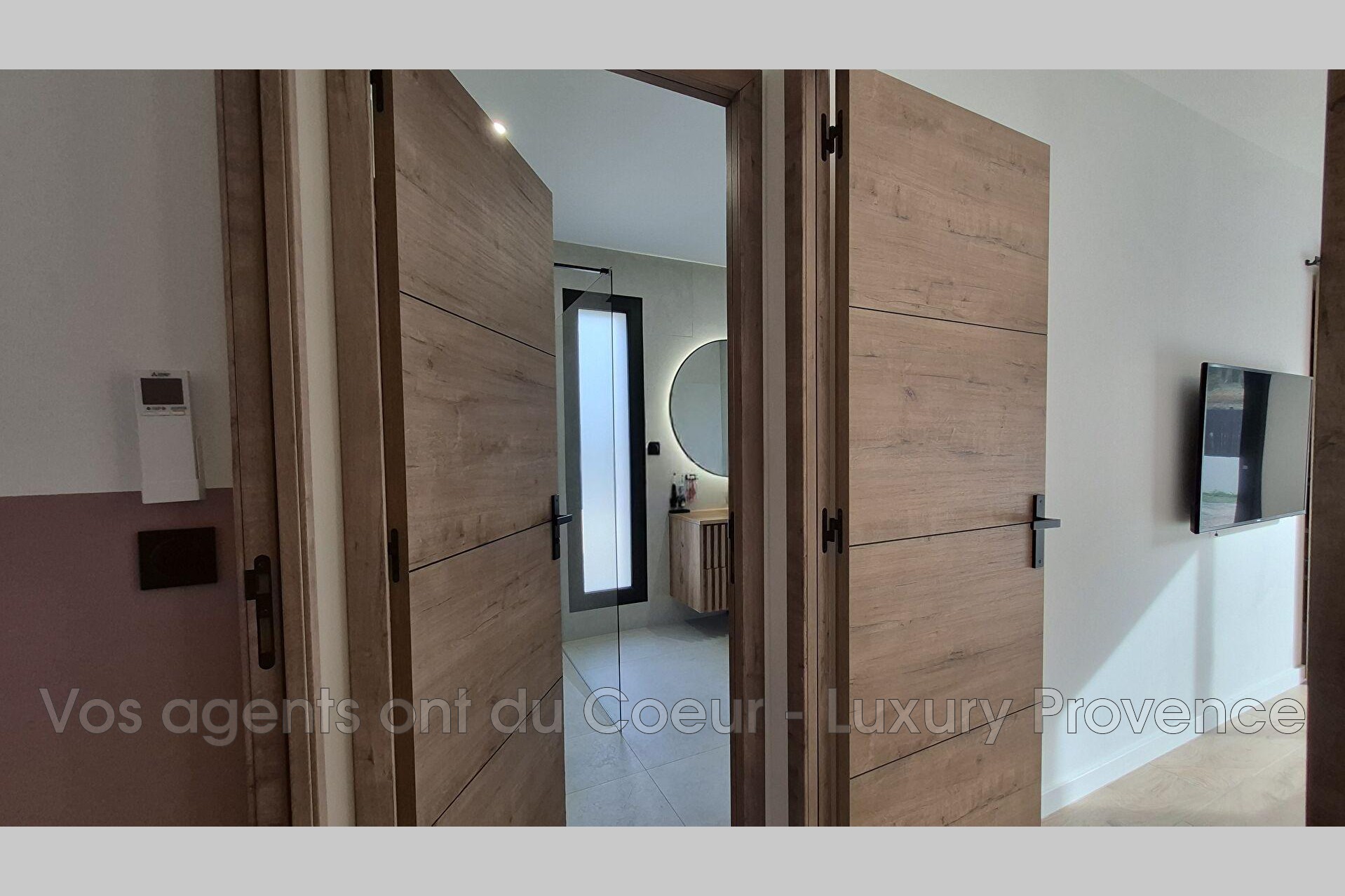 Photo 11 — LUXURY PROVENCE