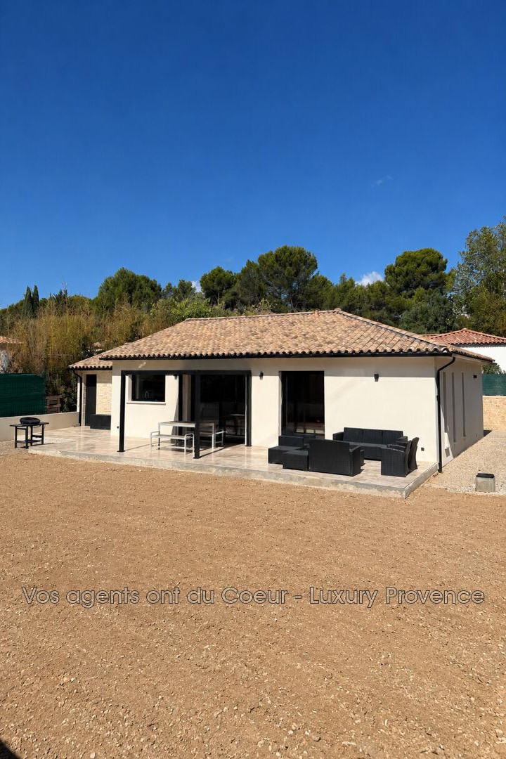 Photo 16 — LUXURY PROVENCE