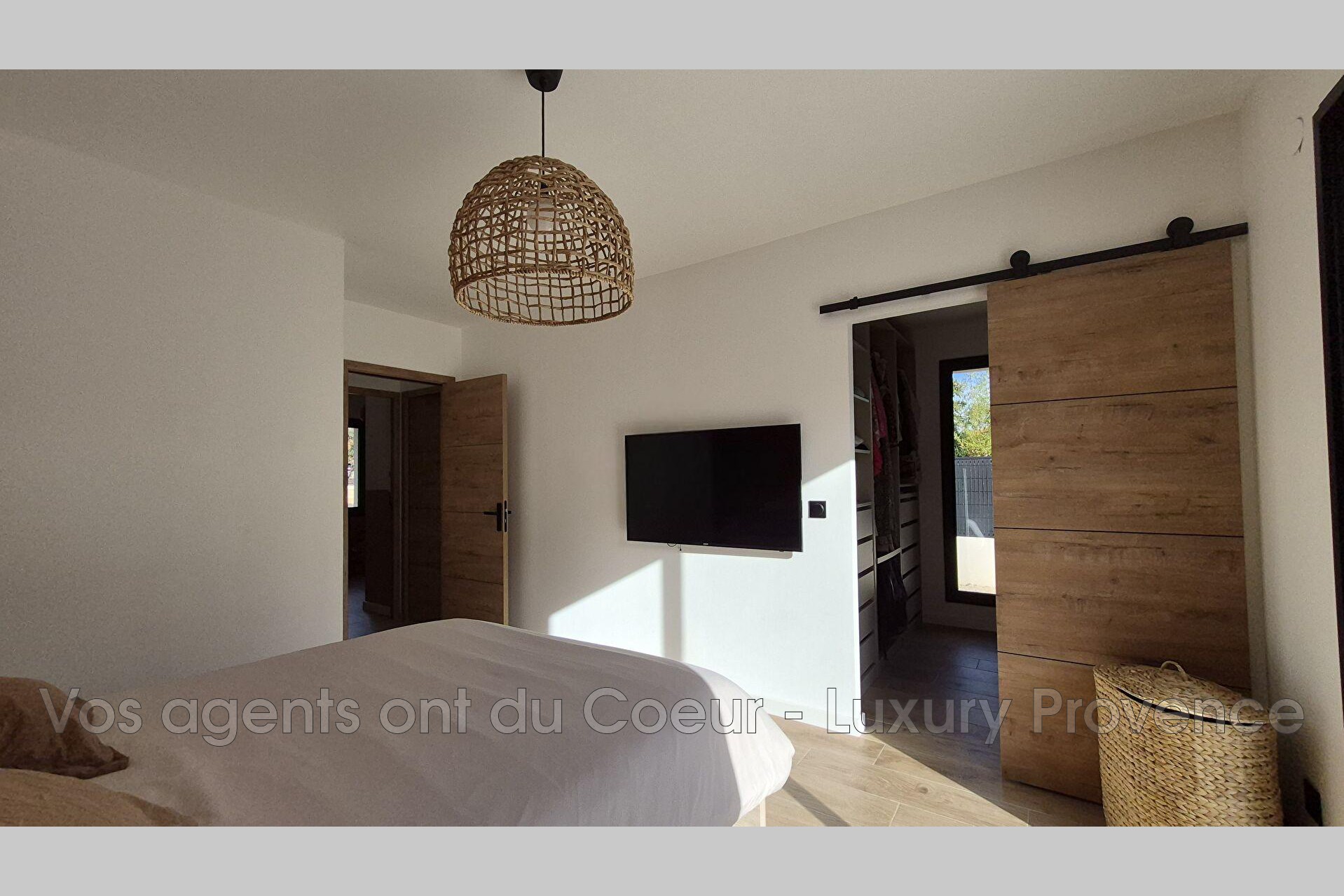 Photo 8 — LUXURY PROVENCE