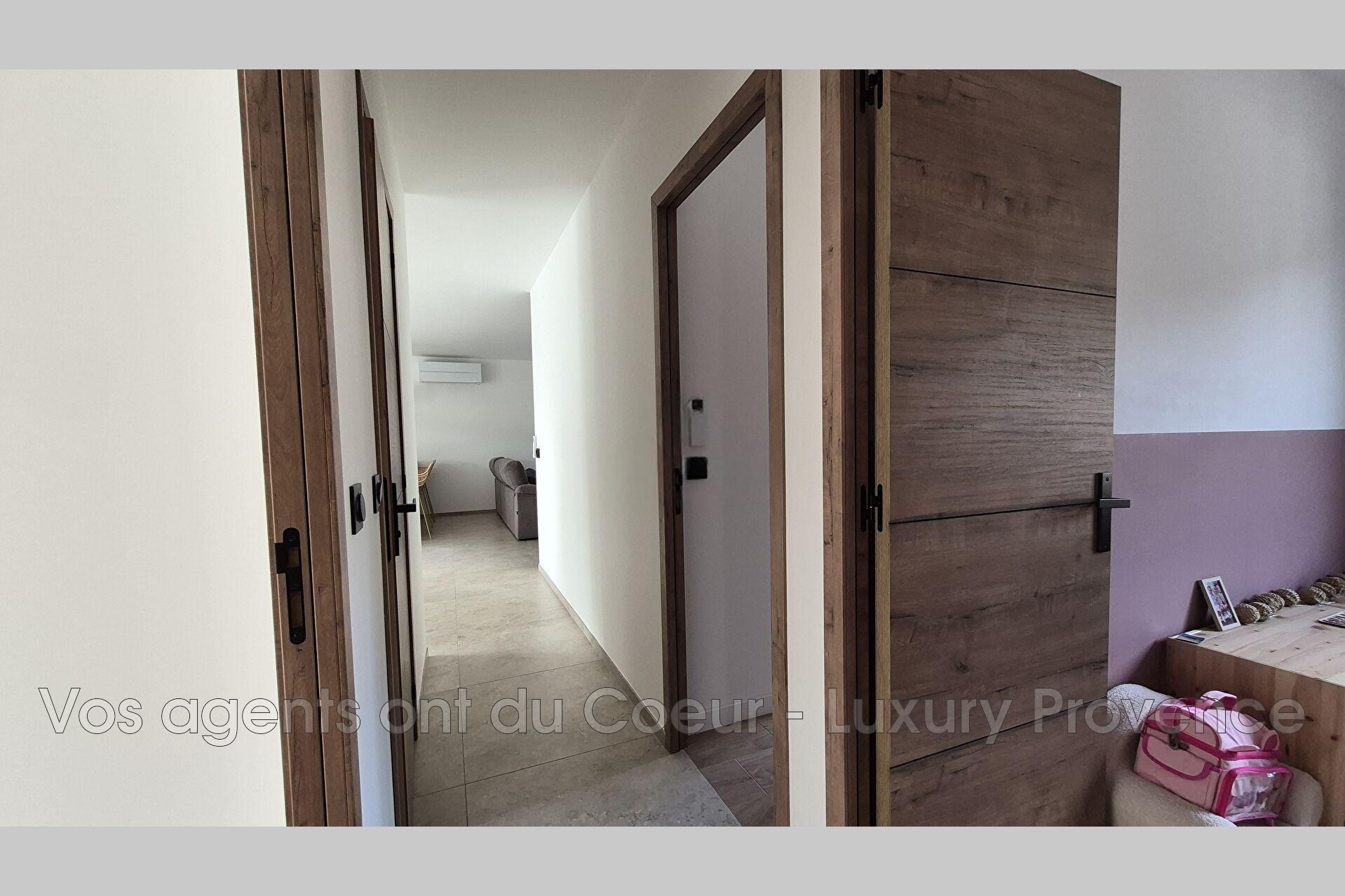 Photo 14 — LUXURY PROVENCE