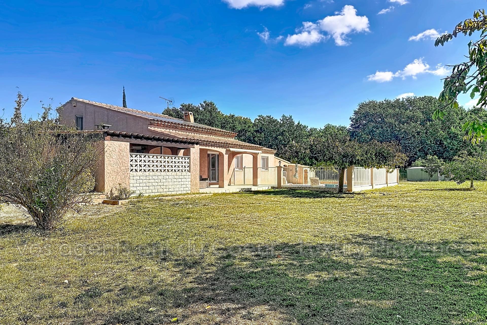 Photo 2 — LUXURY PROVENCE
