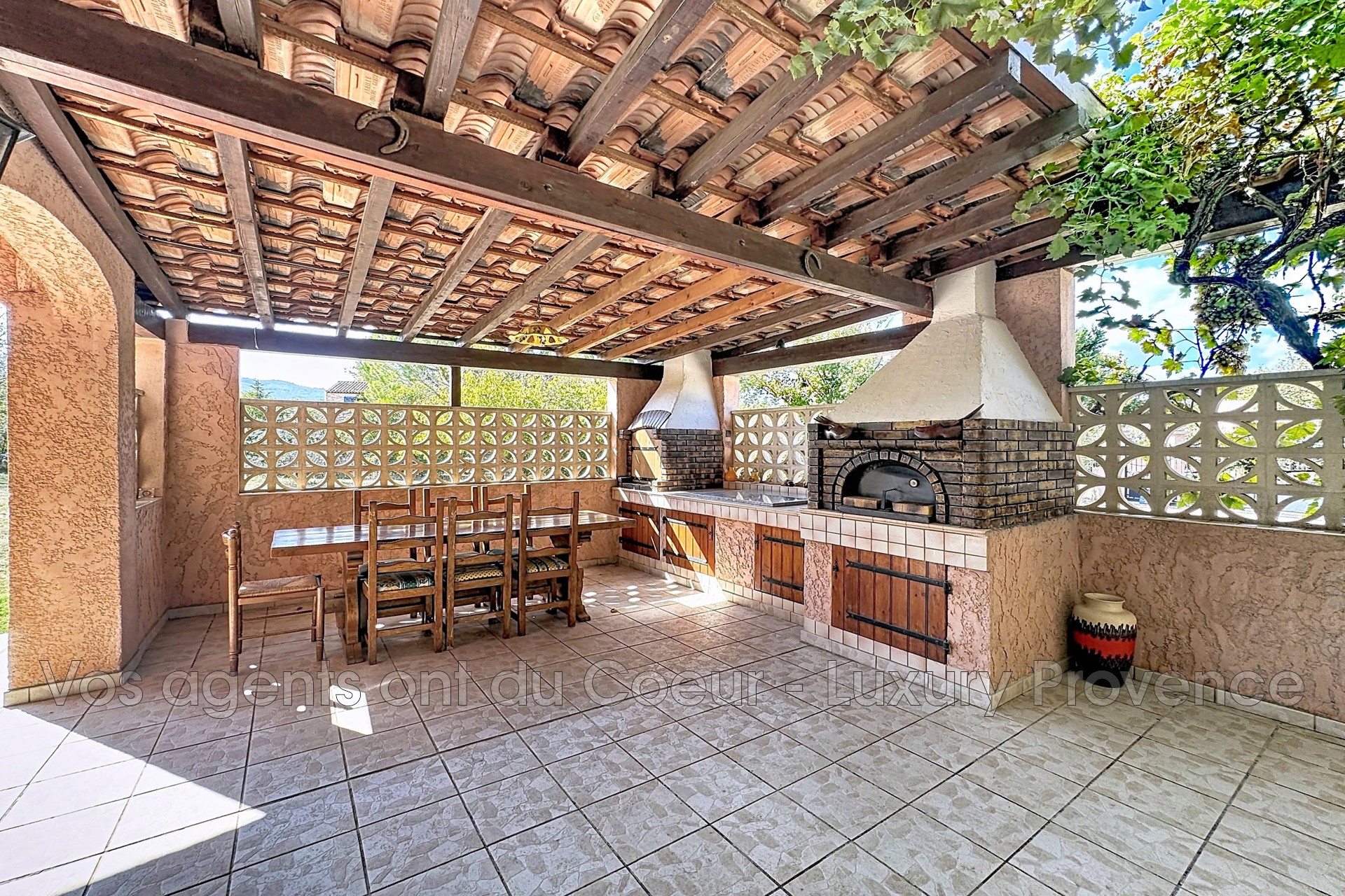 Photo 8 — LUXURY PROVENCE