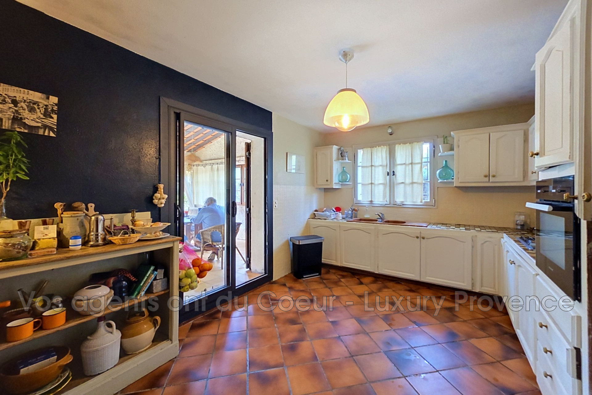 Photo 9 — LUXURY PROVENCE