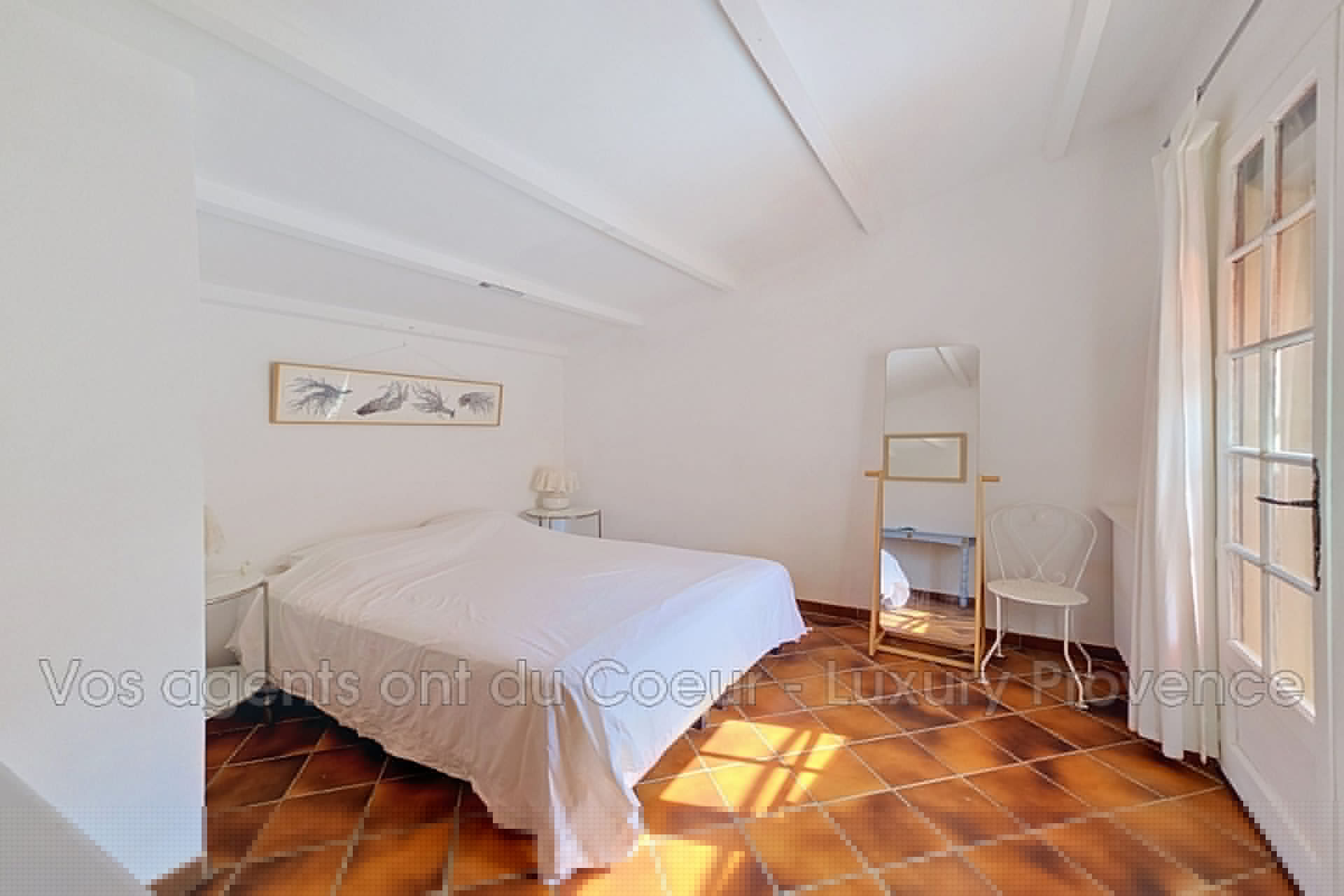 Photo 13 — LUXURY PROVENCE