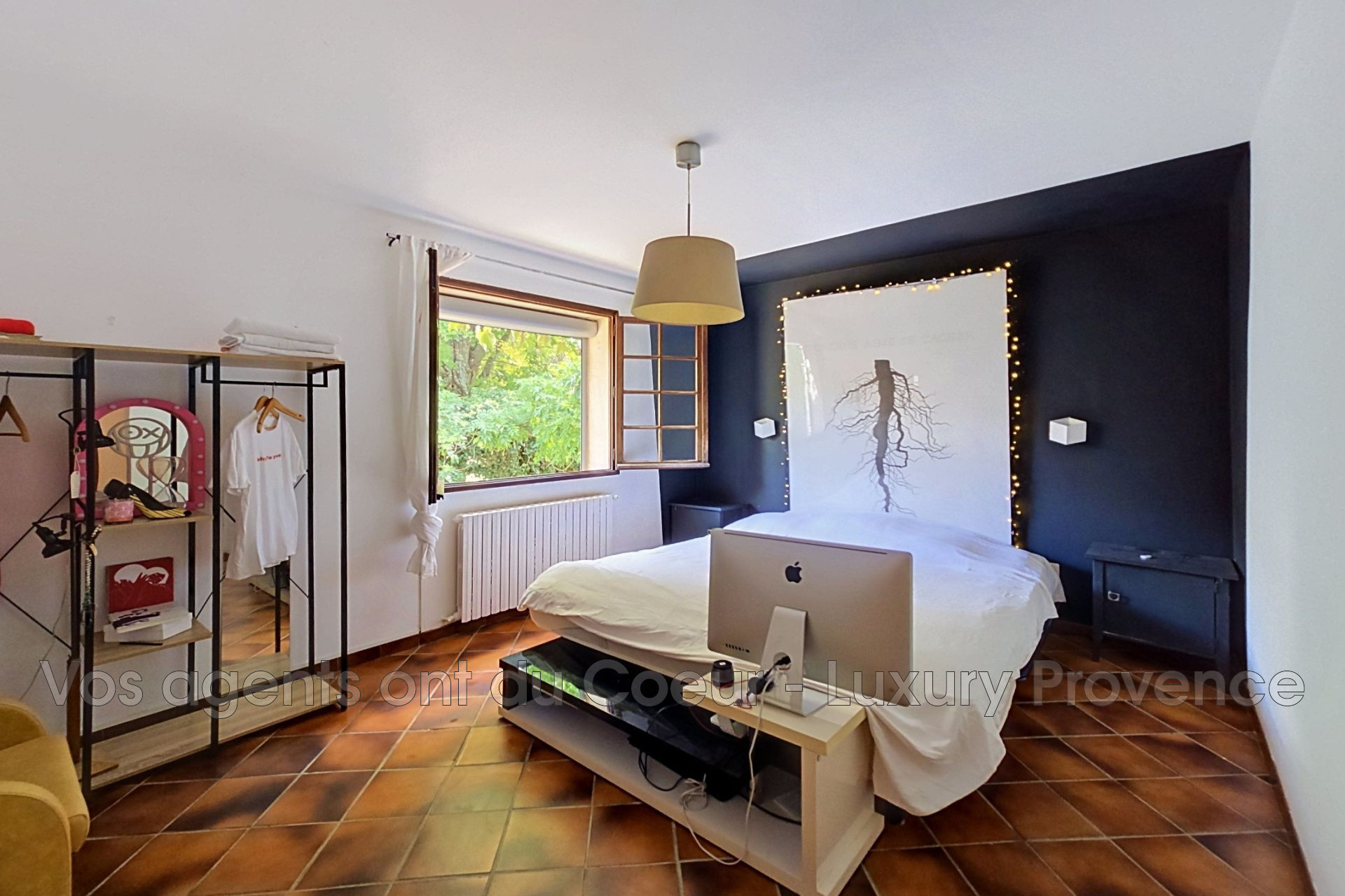 Photo 12 — LUXURY PROVENCE
