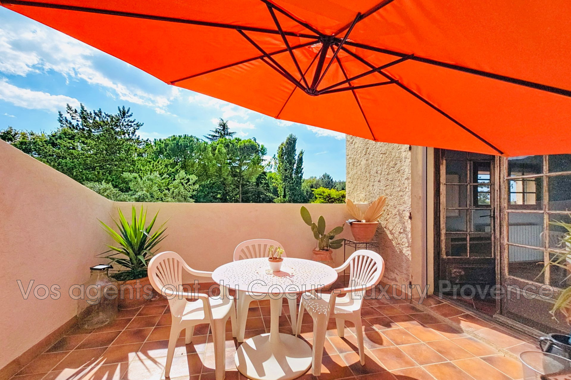 Photo 15 — LUXURY PROVENCE