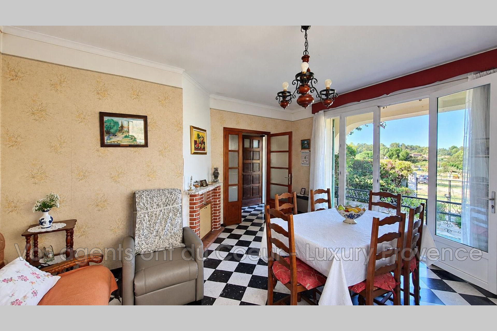 Photo 3 — LUXURY PROVENCE