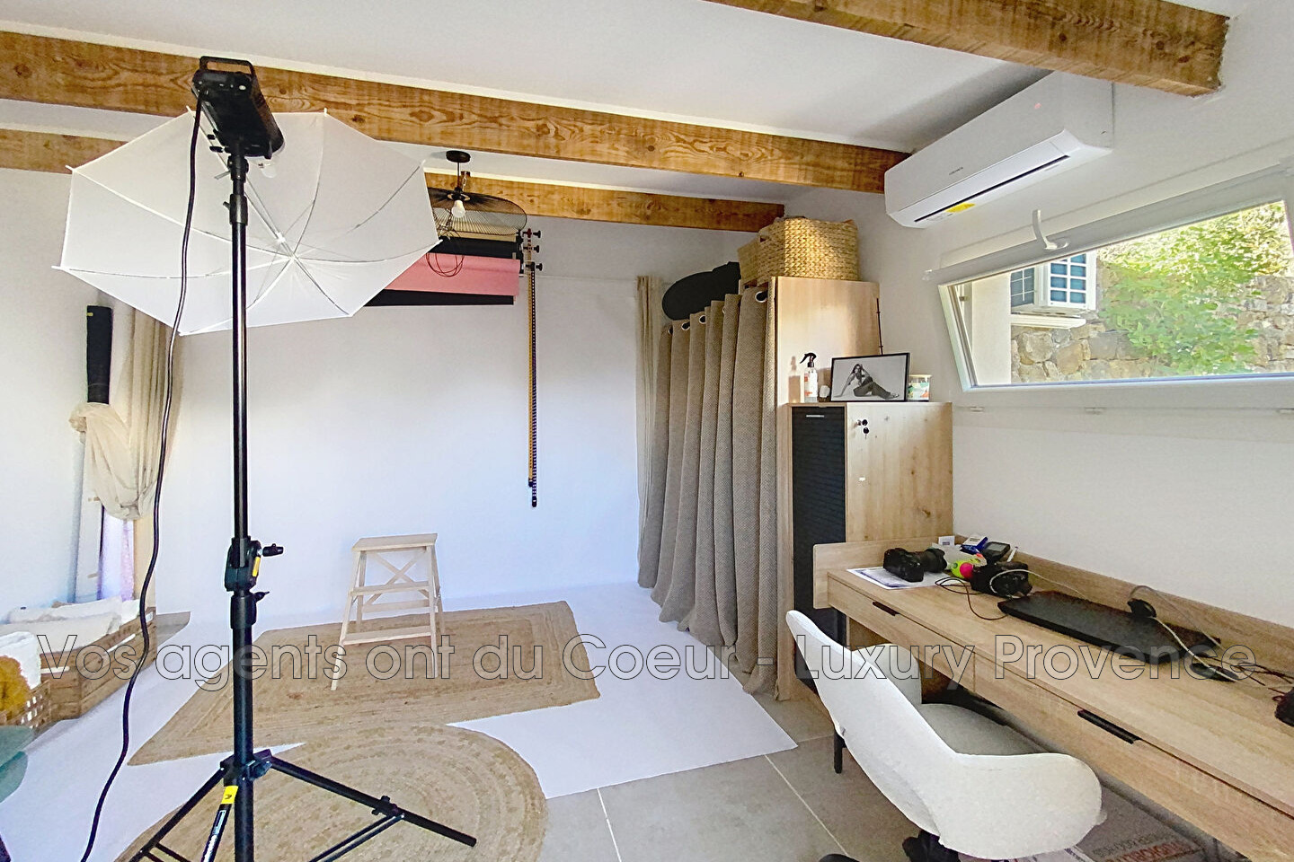 Photo 14 — LUXURY PROVENCE