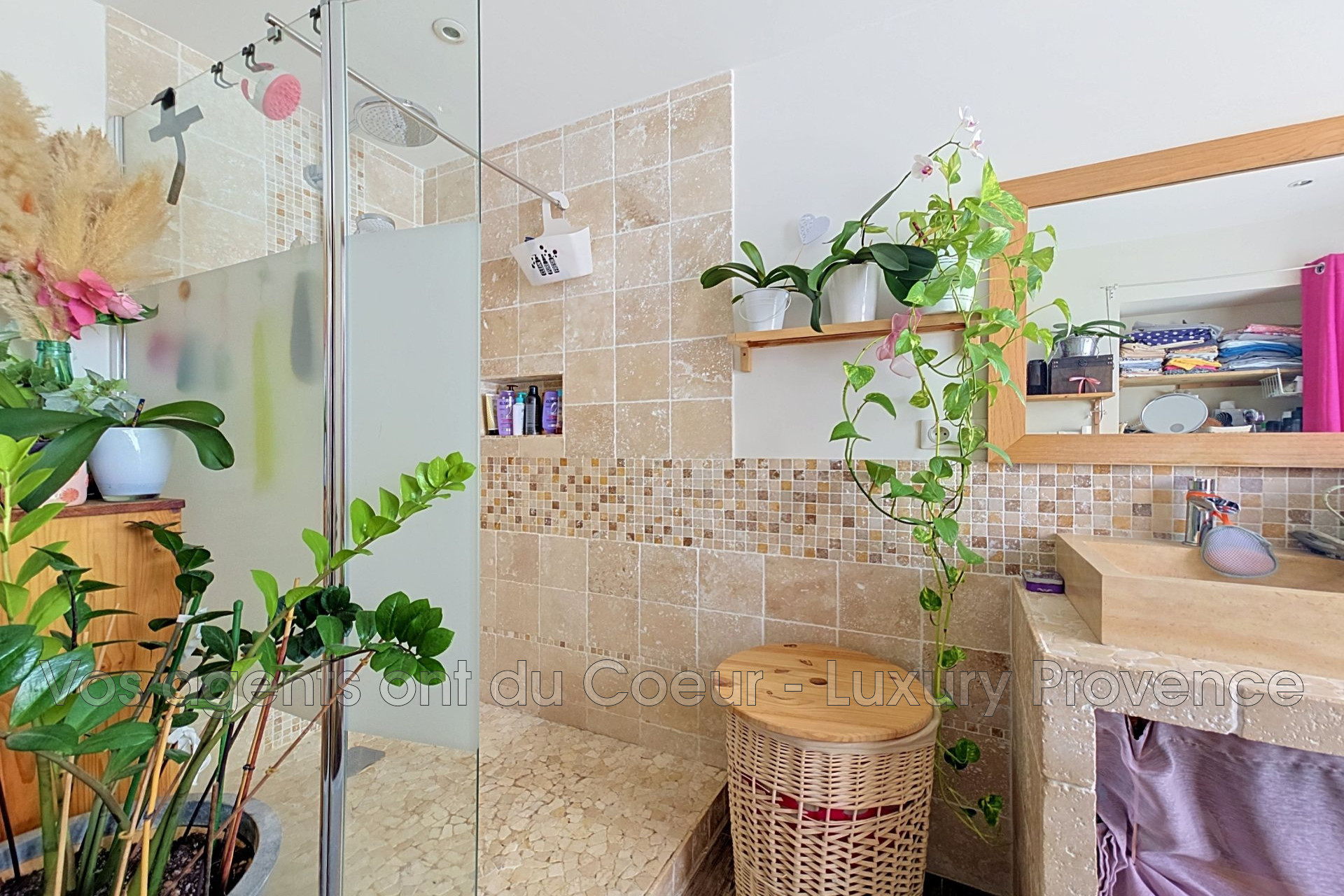 Photo 7 — LUXURY PROVENCE
