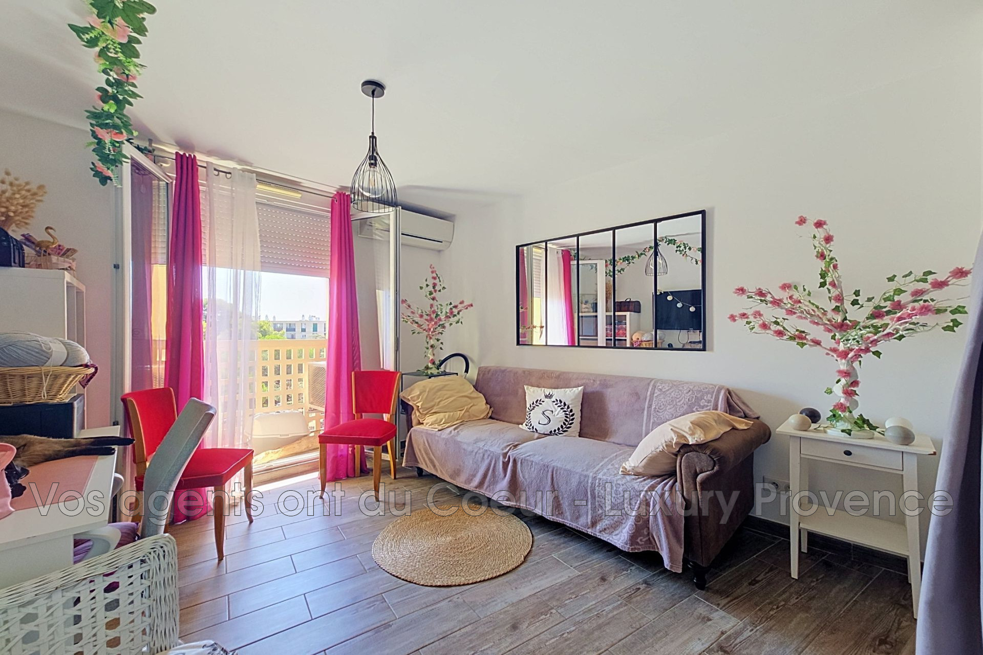 Photo 6 — LUXURY PROVENCE