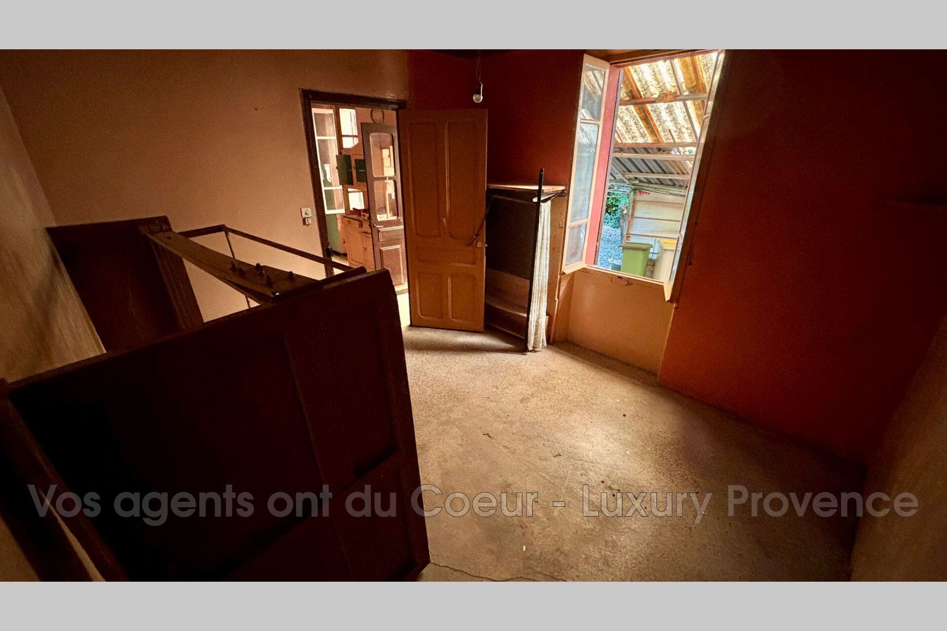 Photo 6 — LUXURY PROVENCE
