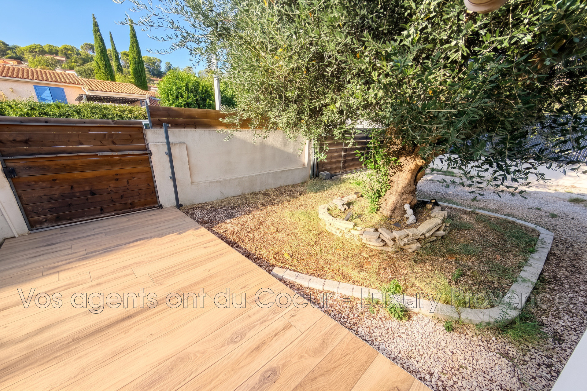 Photo 7 — LUXURY PROVENCE