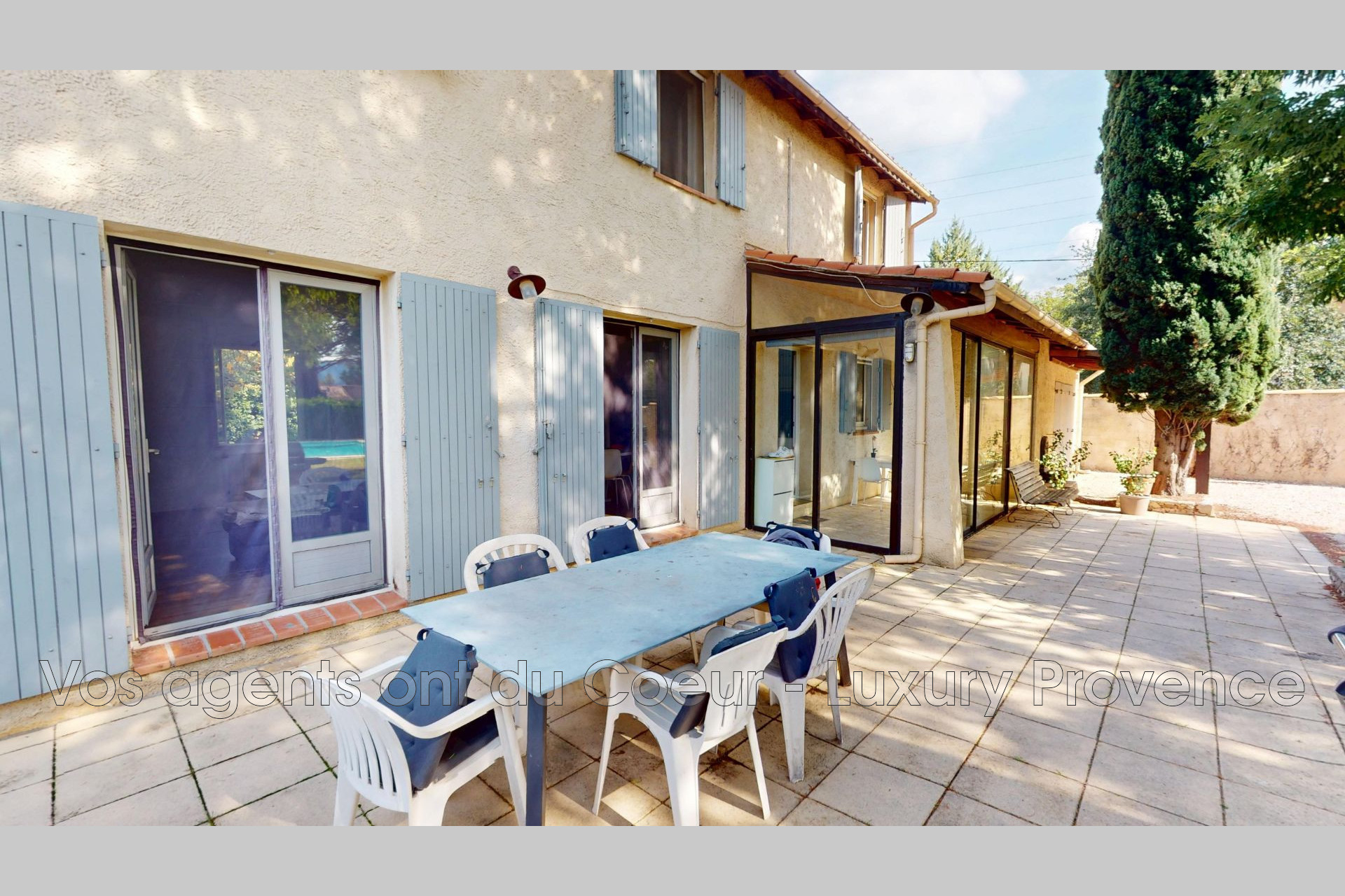 Photo 2 — LUXURY PROVENCE