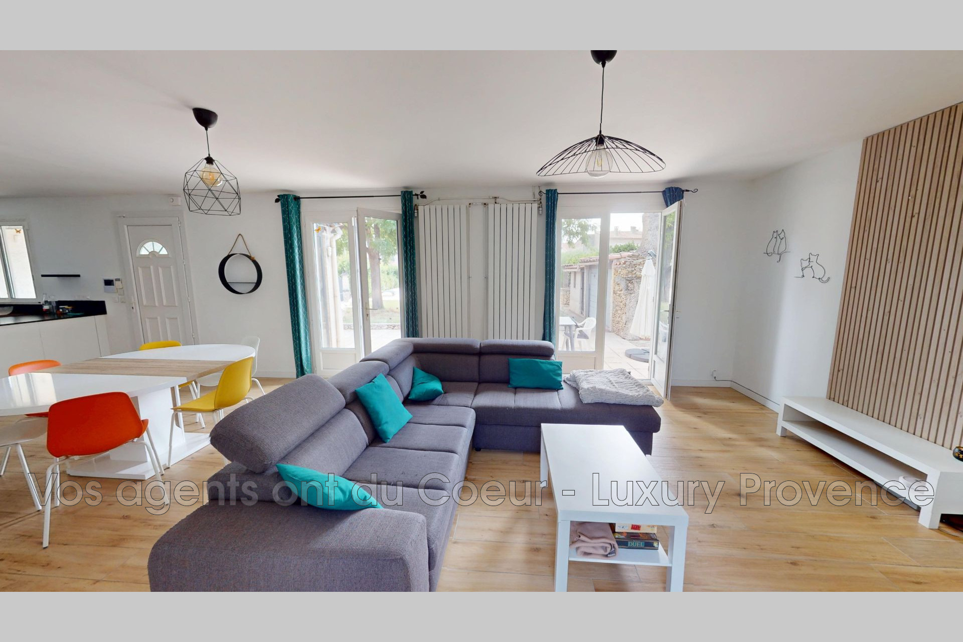 Photo 4 — LUXURY PROVENCE