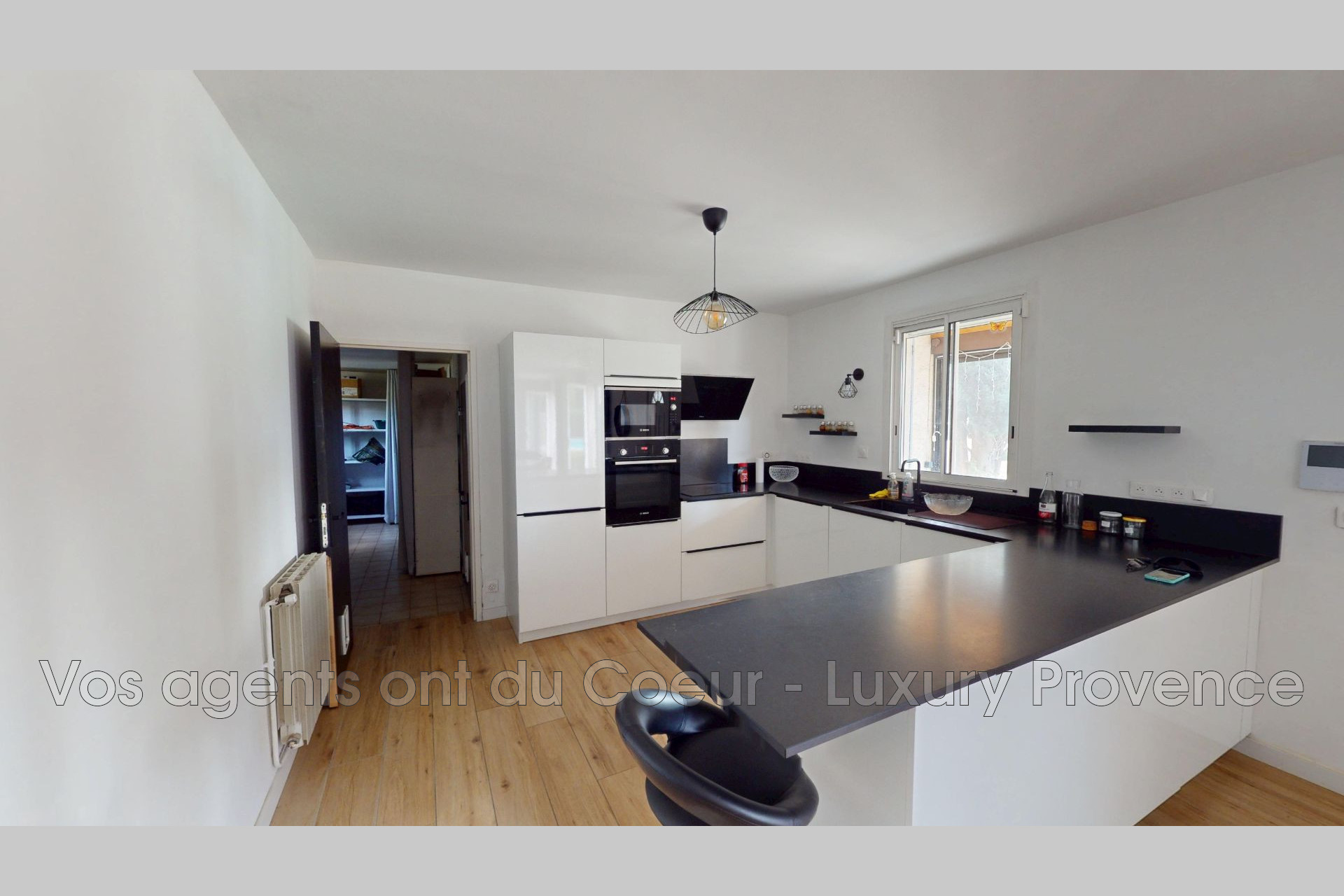 Photo 6 — LUXURY PROVENCE