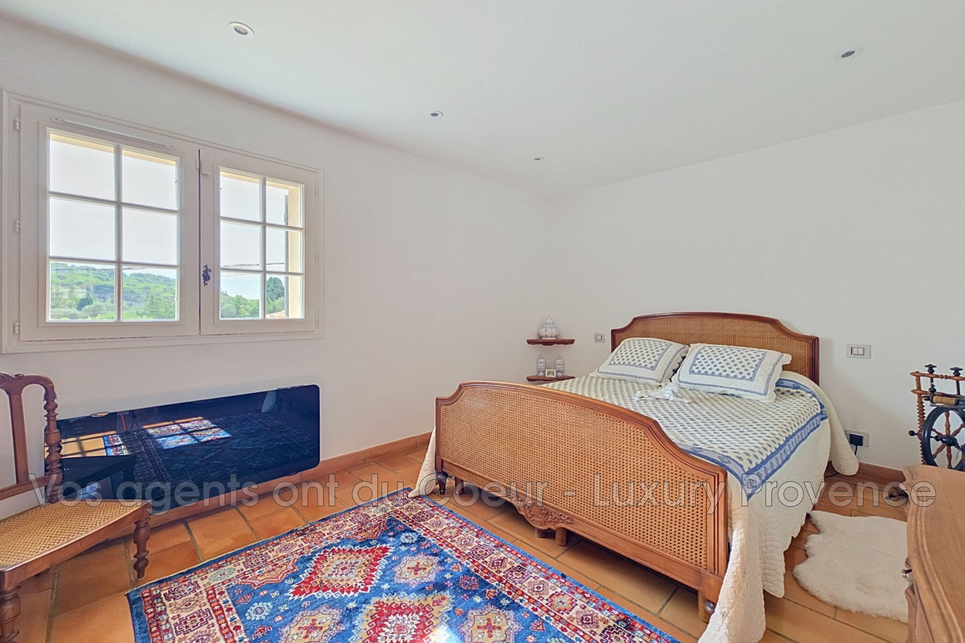 Photo 12 — LUXURY PROVENCE