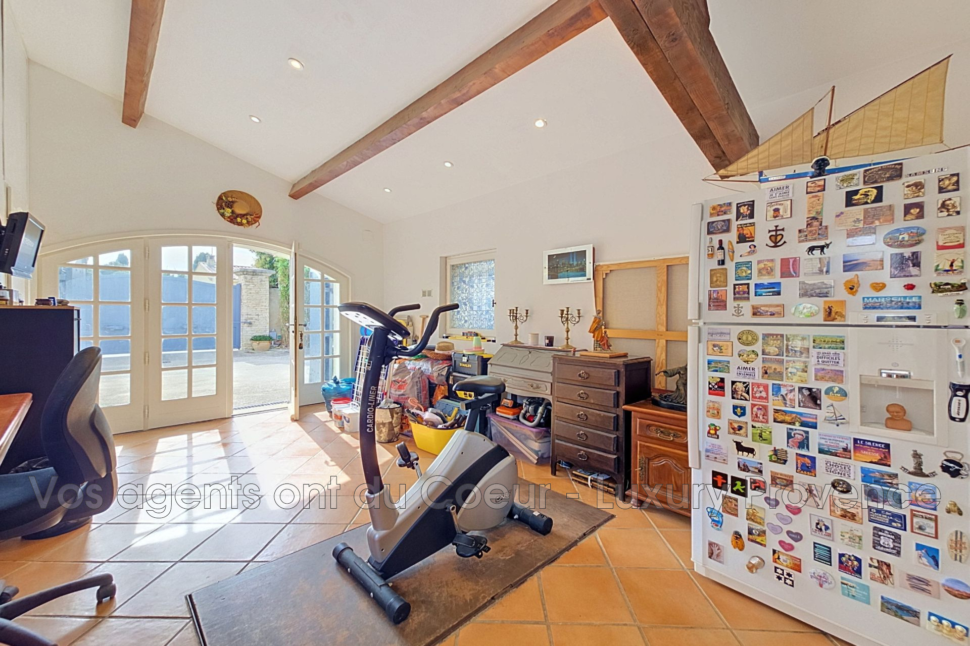 Photo 13 — LUXURY PROVENCE