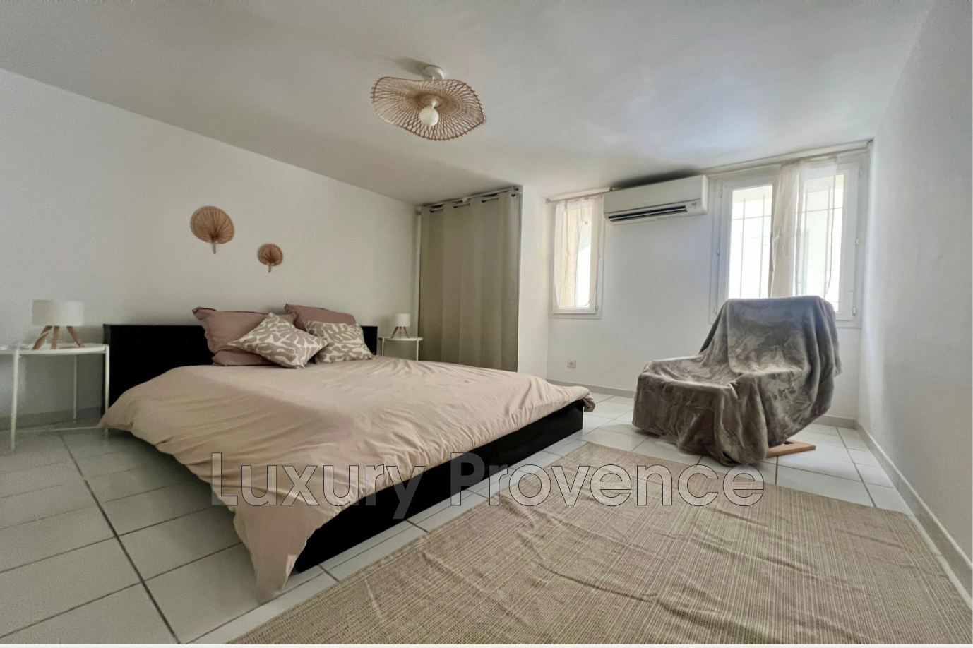 Photo 8 — LUXURY PROVENCE