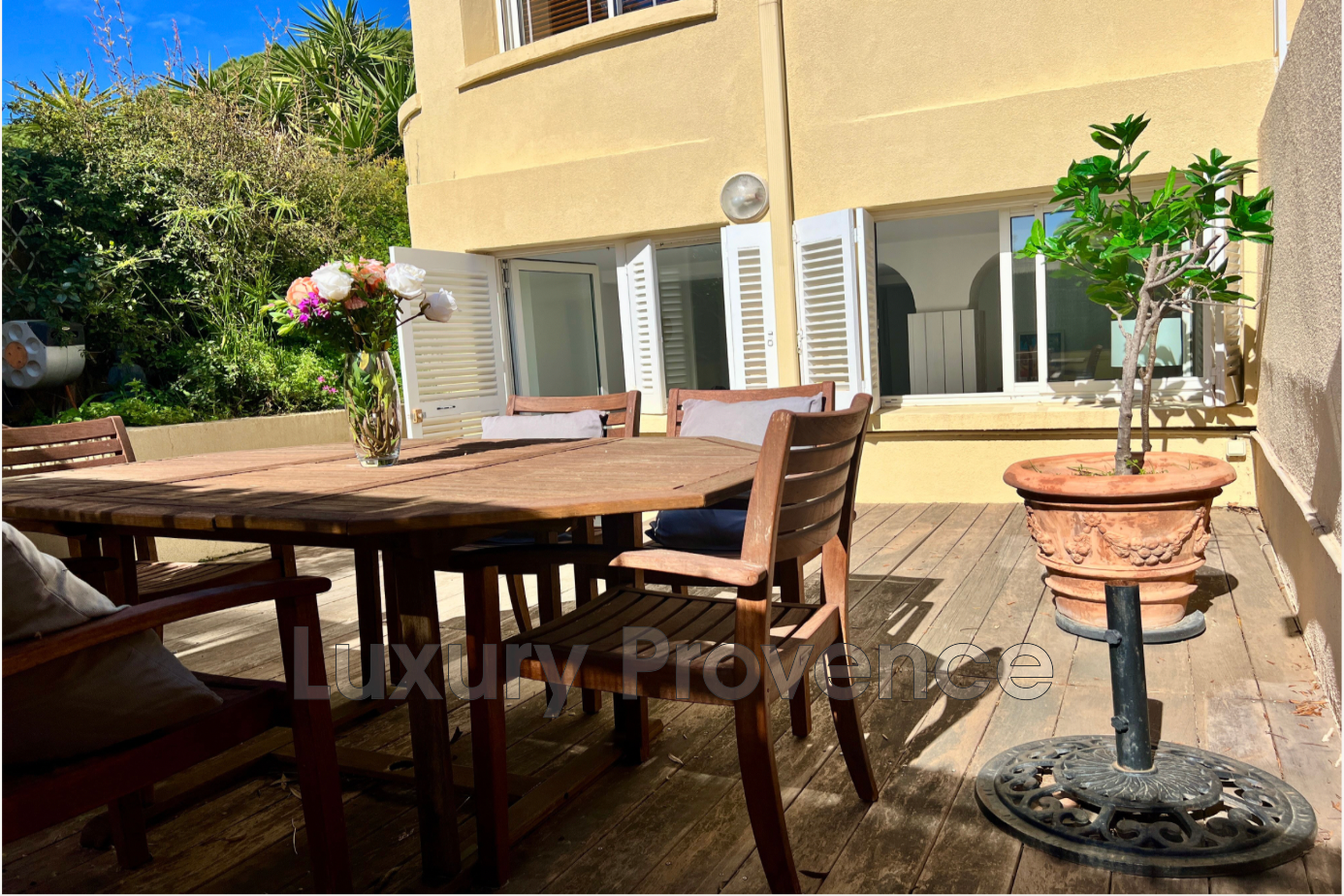 Photo 4 — LUXURY PROVENCE