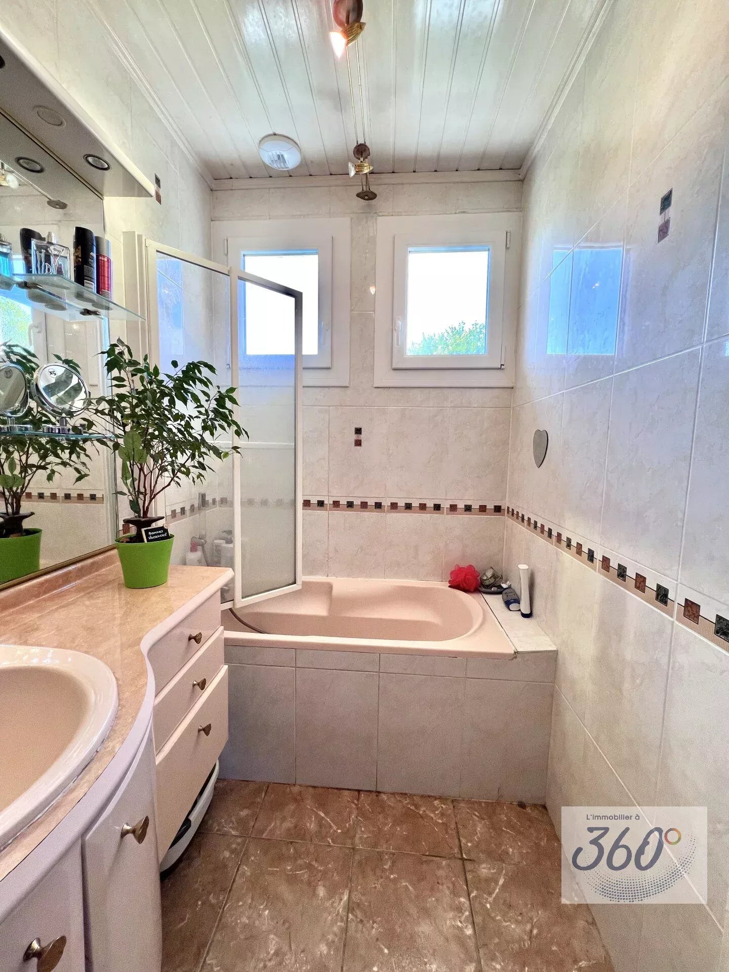 Photo 9 — L'Immobilier à 360°