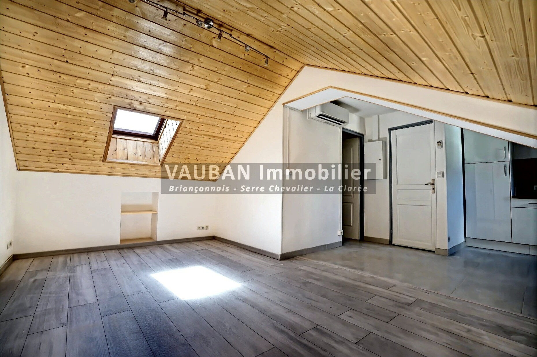 Photo 2 — VAUBAN IMMOBILIER