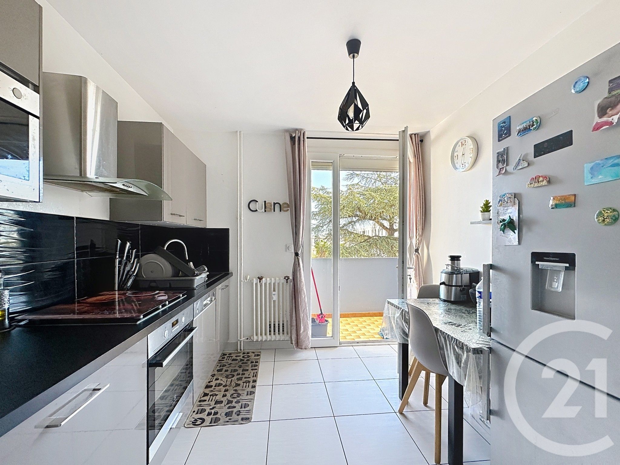Photo 4 — Century 21 Eurogestrim