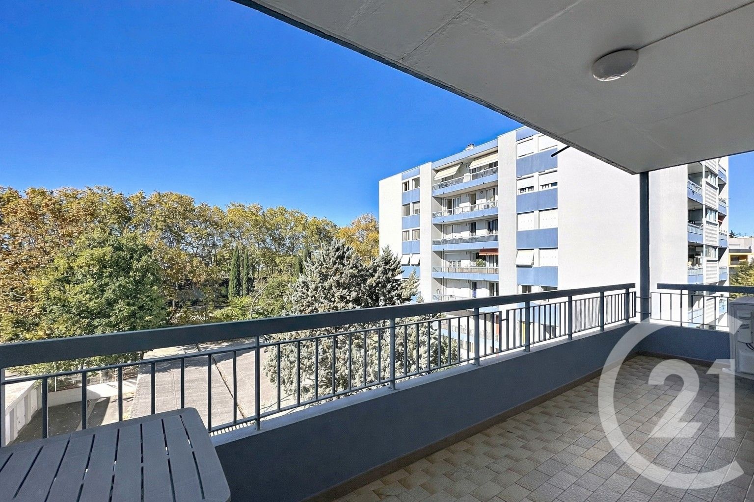 Photo 3 — Century 21 Eurogestrim