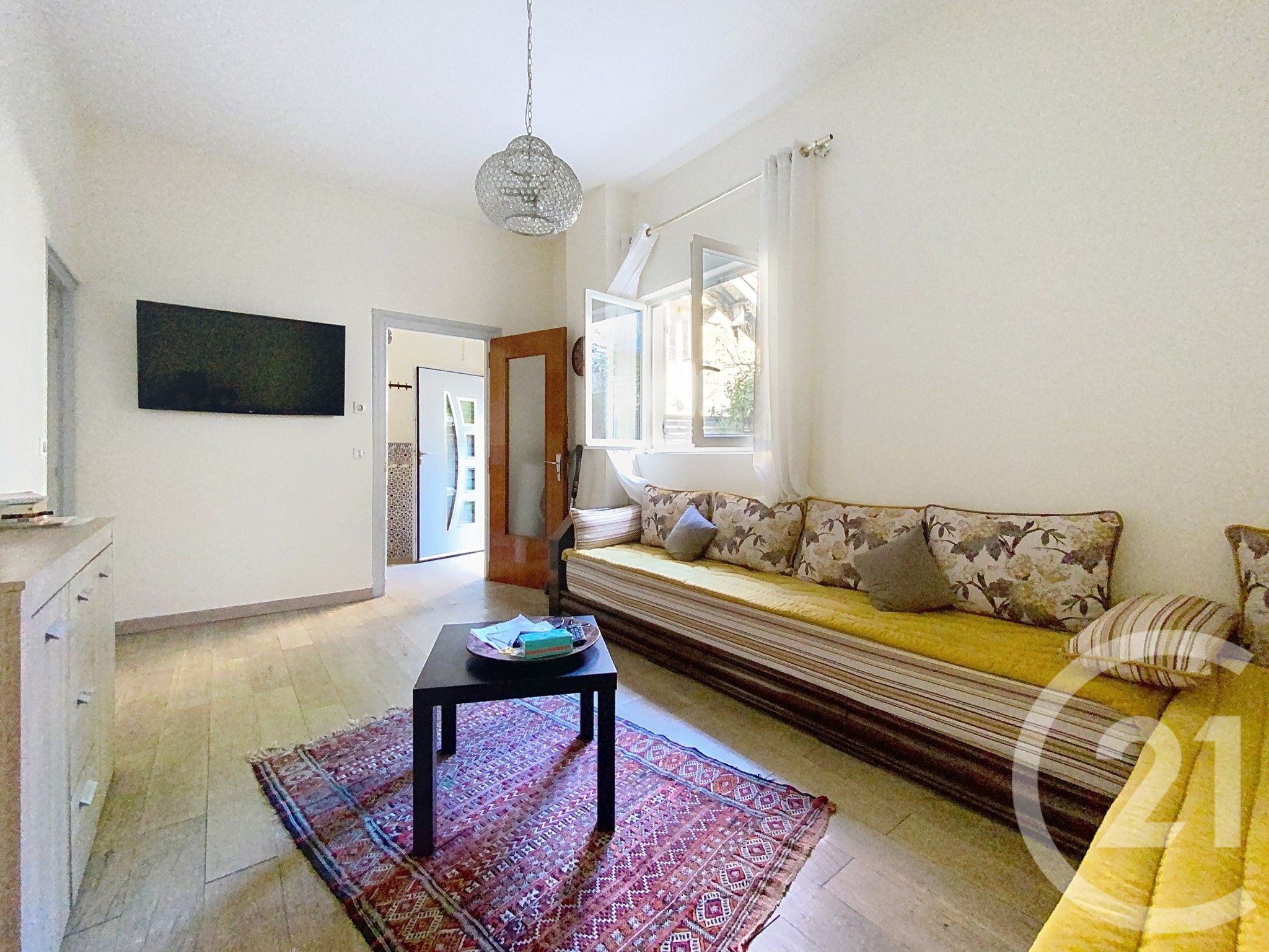 Photo 6 — Century 21 Eurogestrim