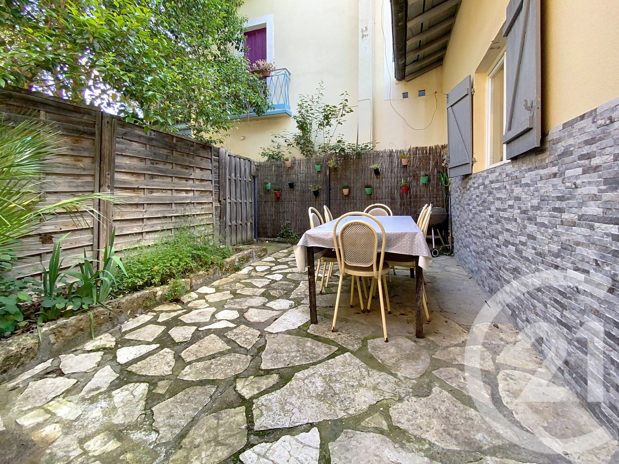 Photo 5 — Century 21 Eurogestrim