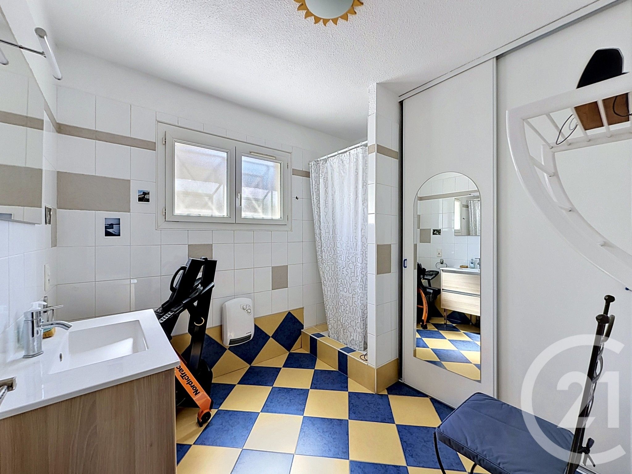 Photo 8 — Century 21 Eurogestrim