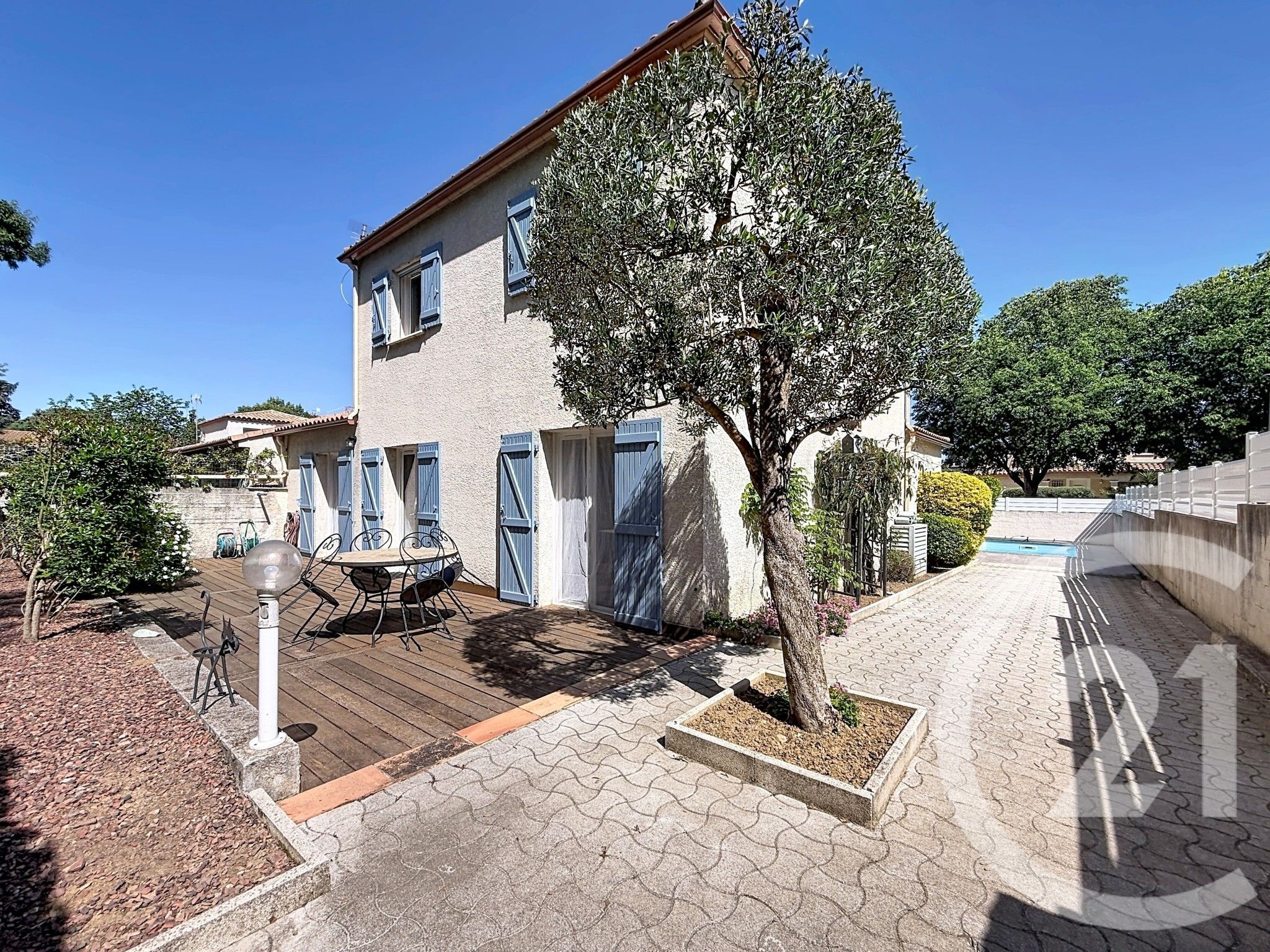 Photo 2 — Century 21 Eurogestrim