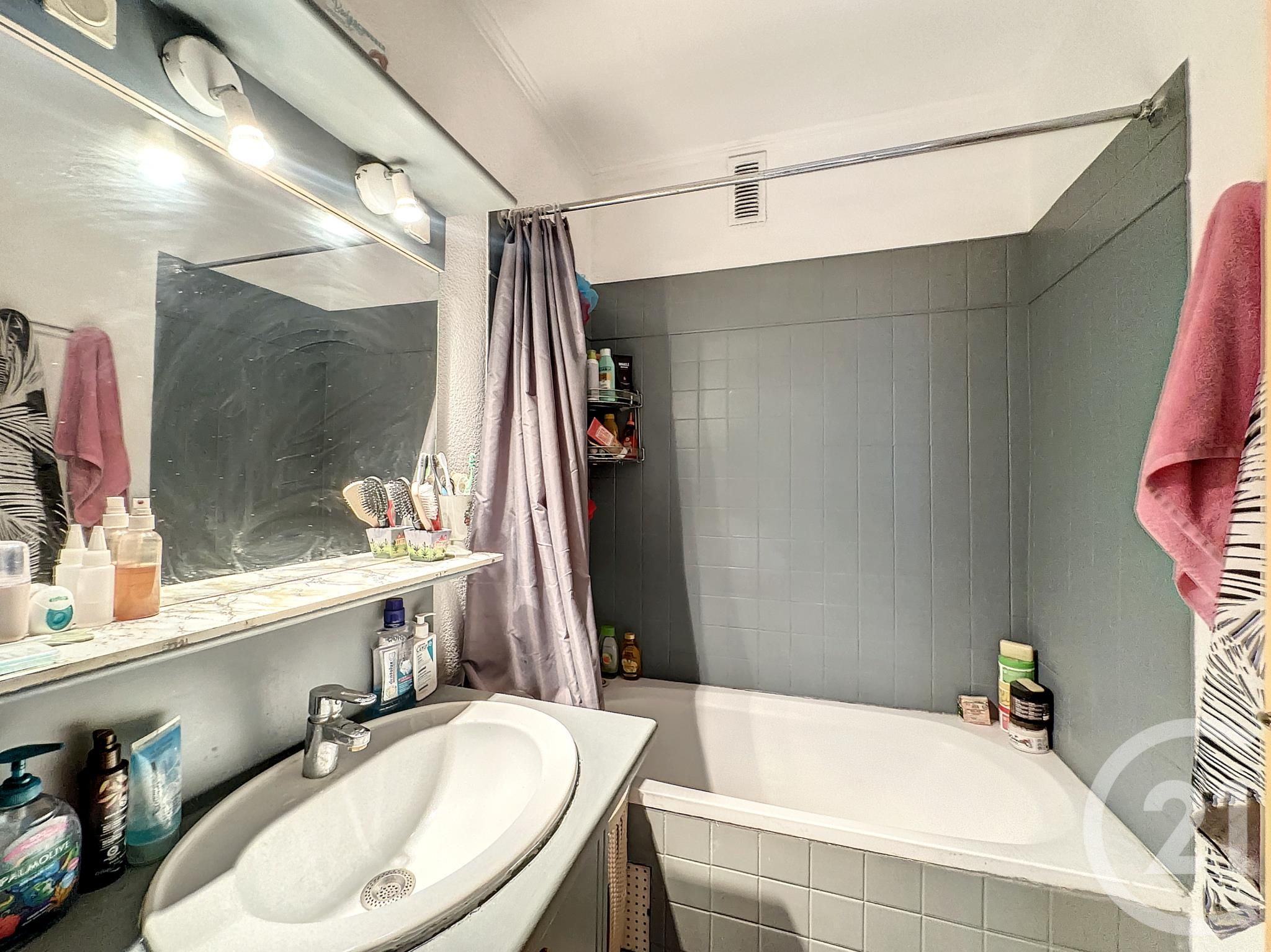 Photo 5 — Century 21 Eurogestrim