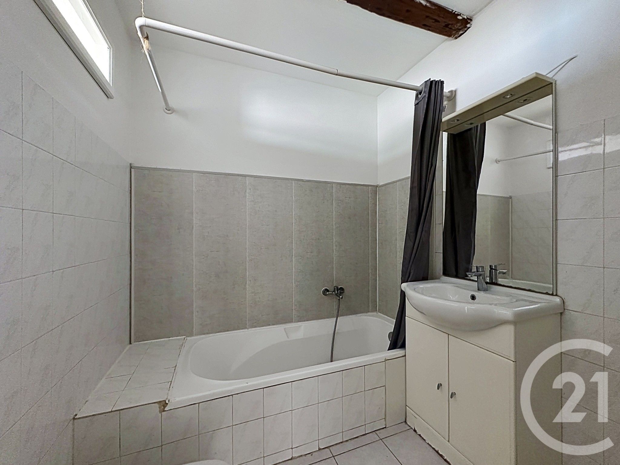 Photo 9 — Century 21 Eurogestrim