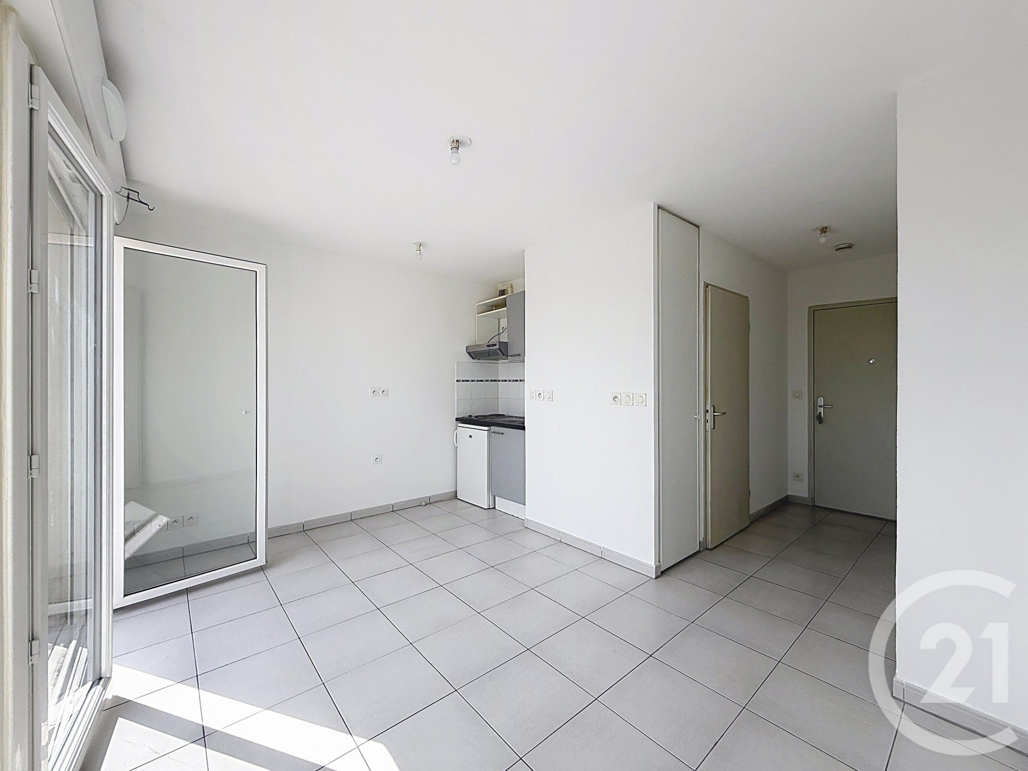 Photo 4 — Century 21 Eurogestrim