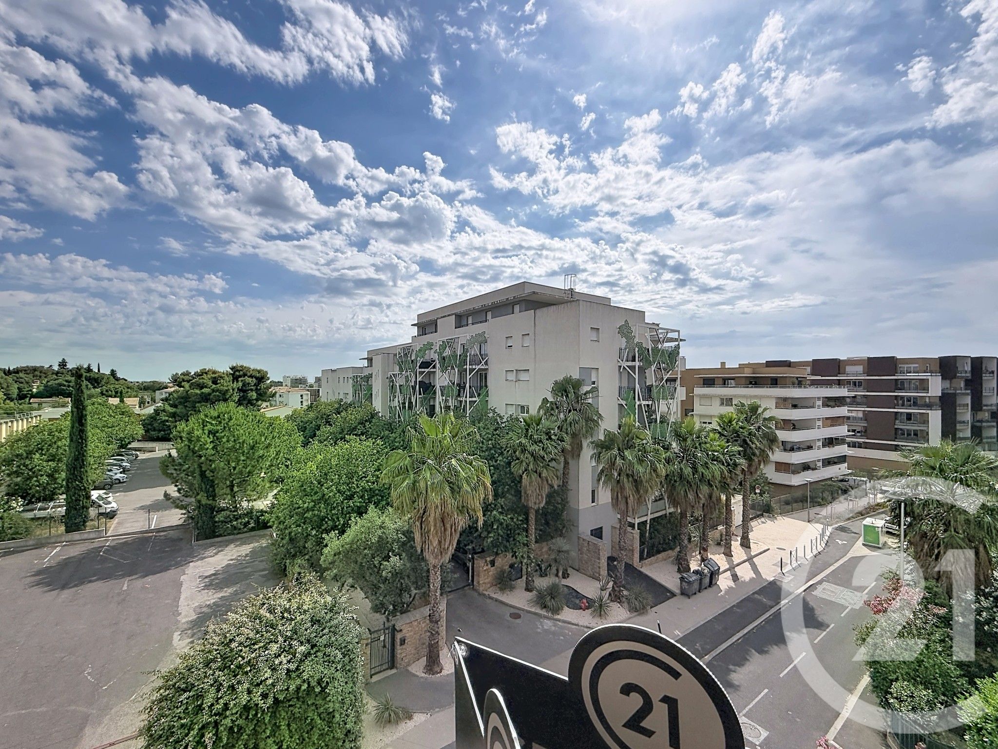 Photo 2 — Century 21 Eurogestrim
