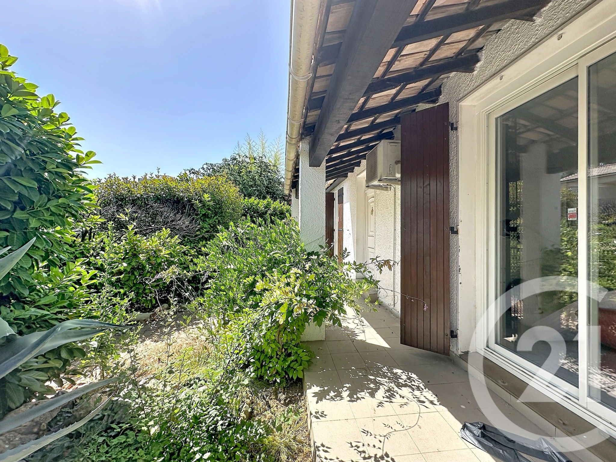 Photo 13 — Century 21 Eurogestrim