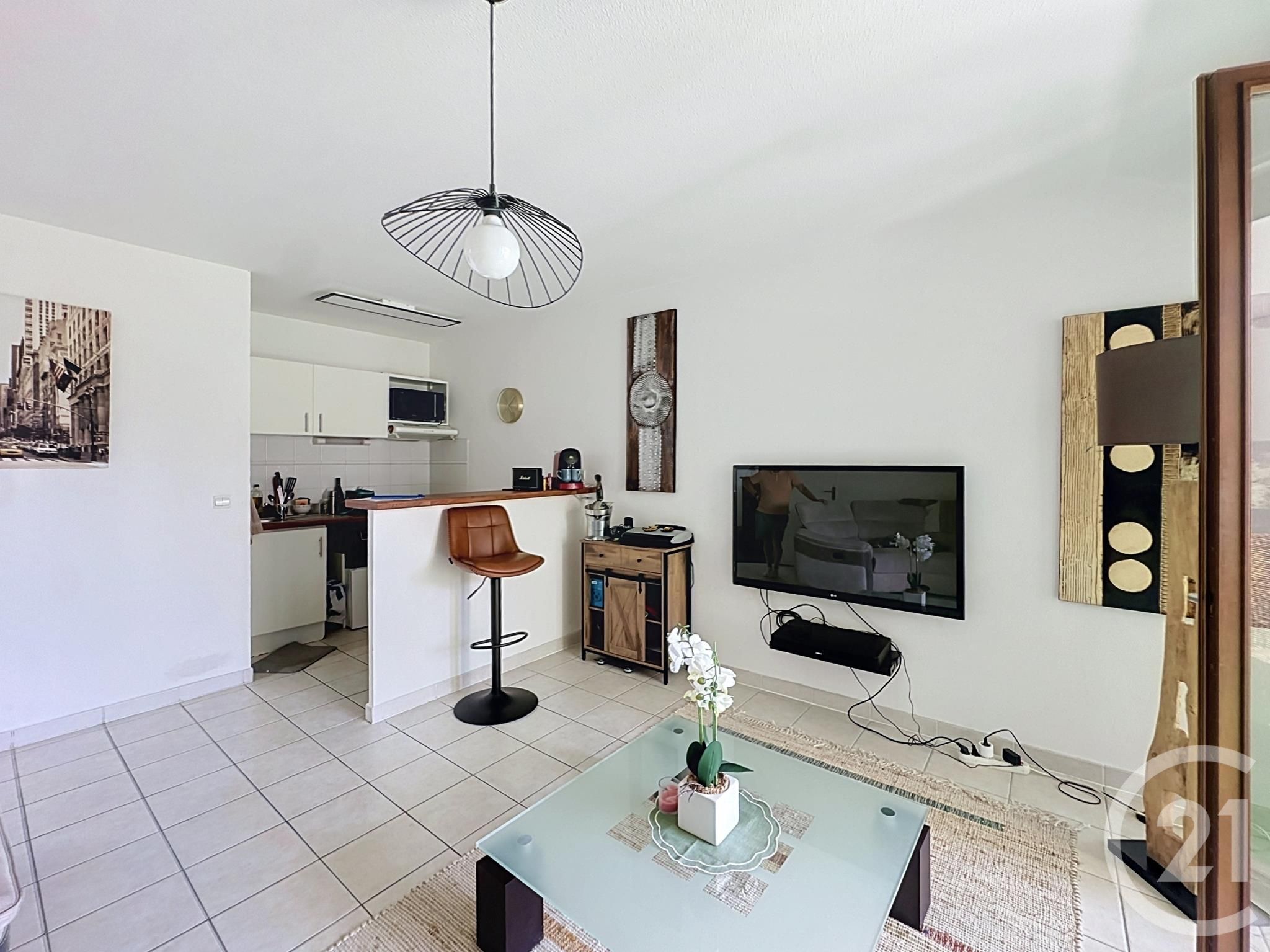 Photo 2 — Century 21 Eurogestrim