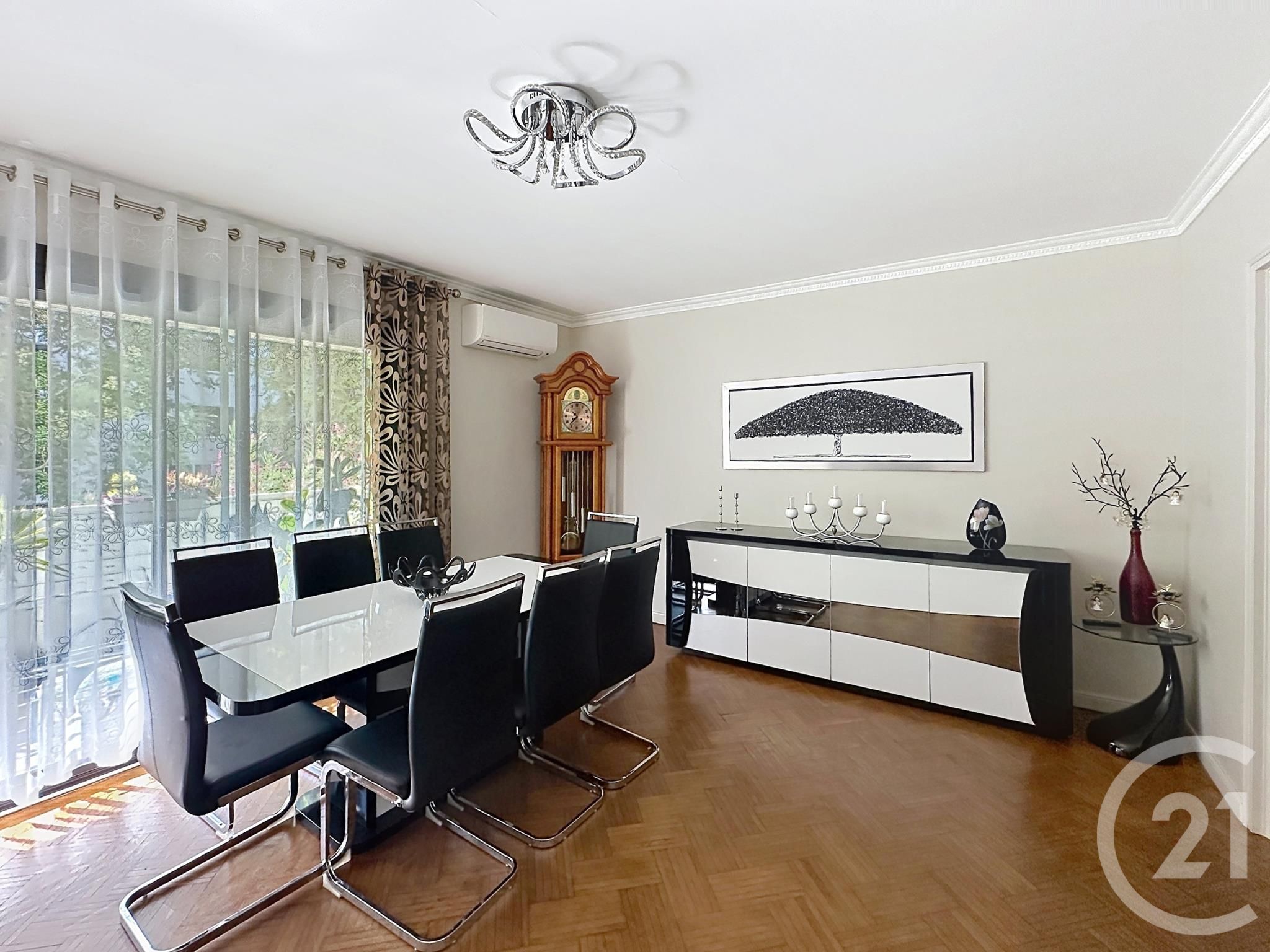 Photo 3 — Century 21 Eurogestrim