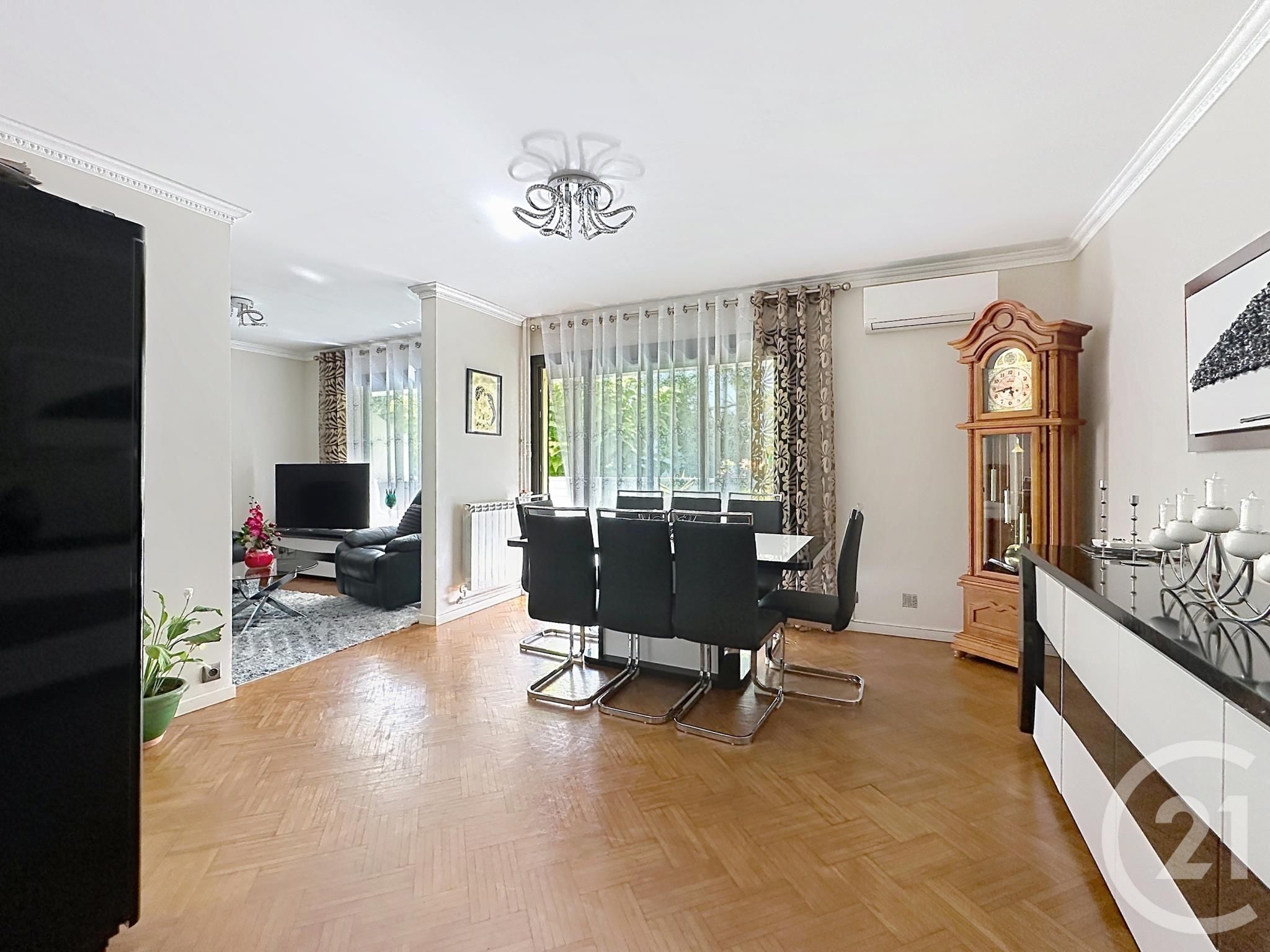 Photo 2 — Century 21 Eurogestrim