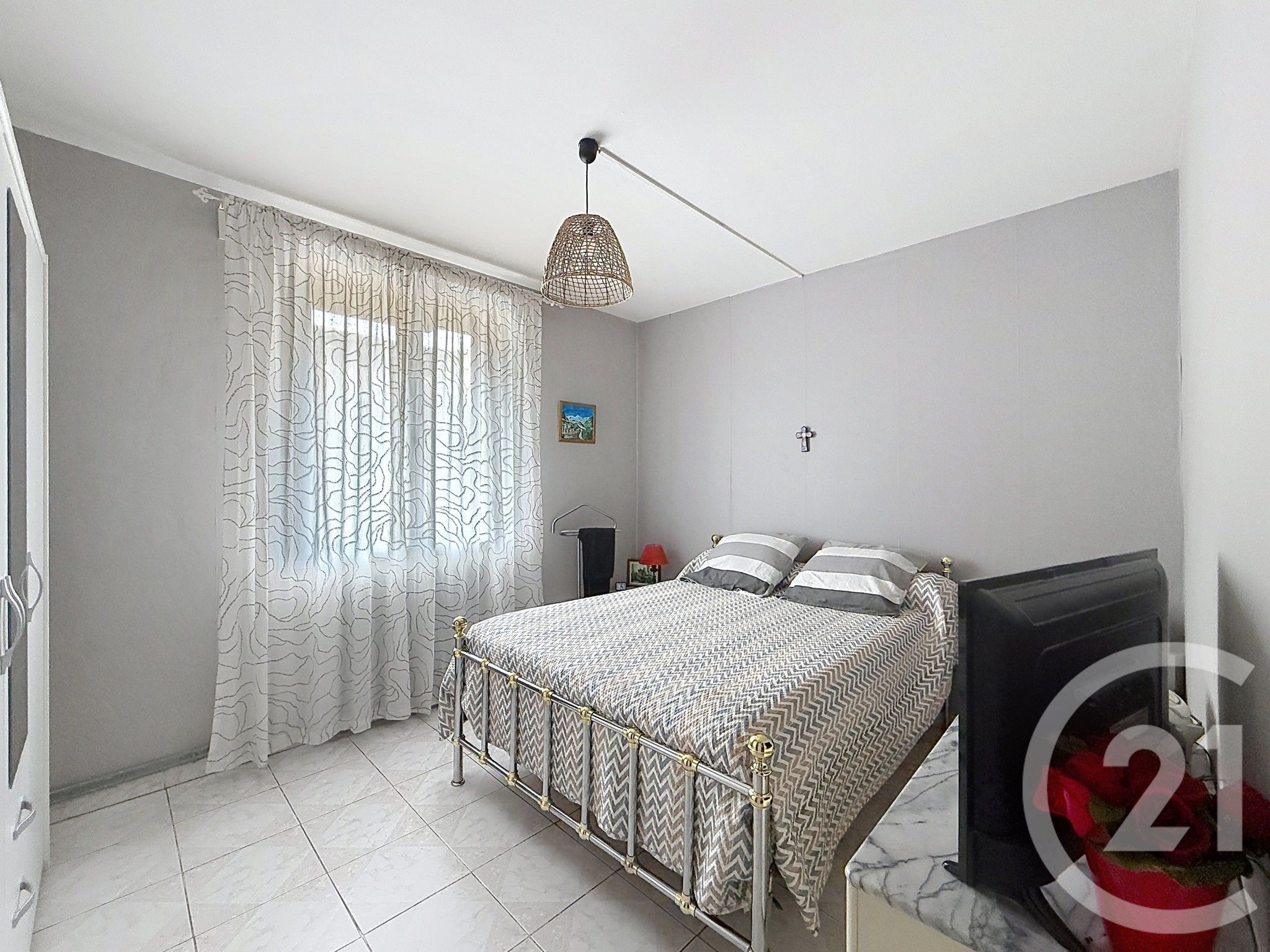 Photo 4 — Century 21 Eurogestrim