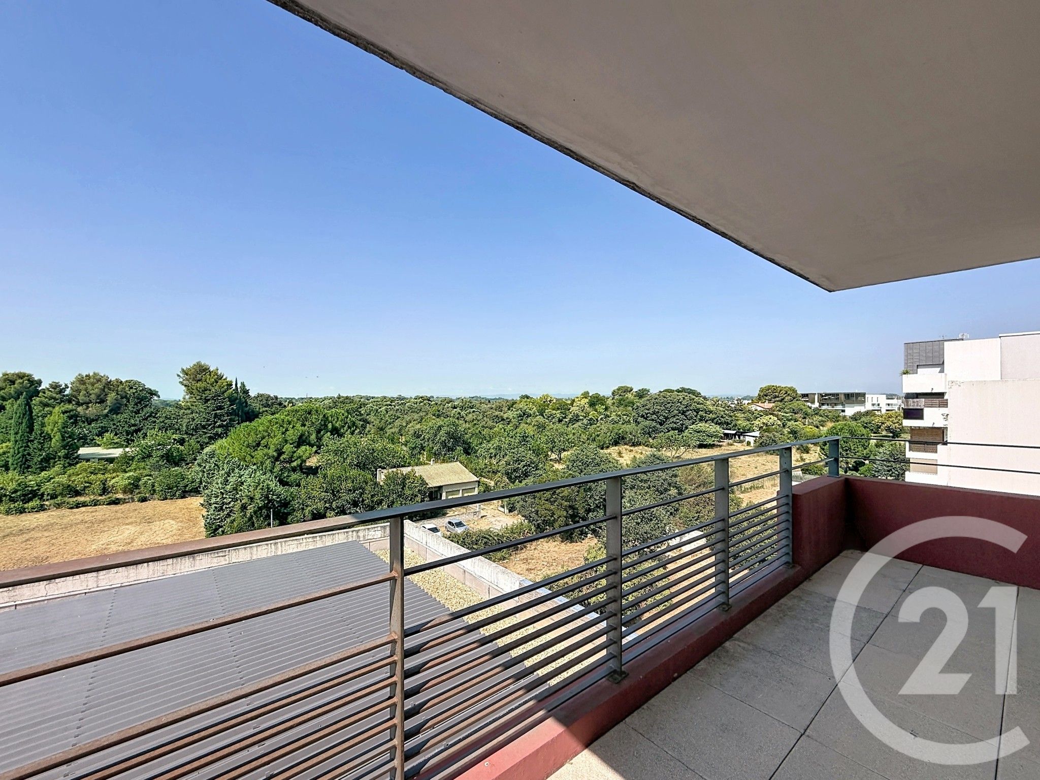 Photo 4 — Century 21 Eurogestrim