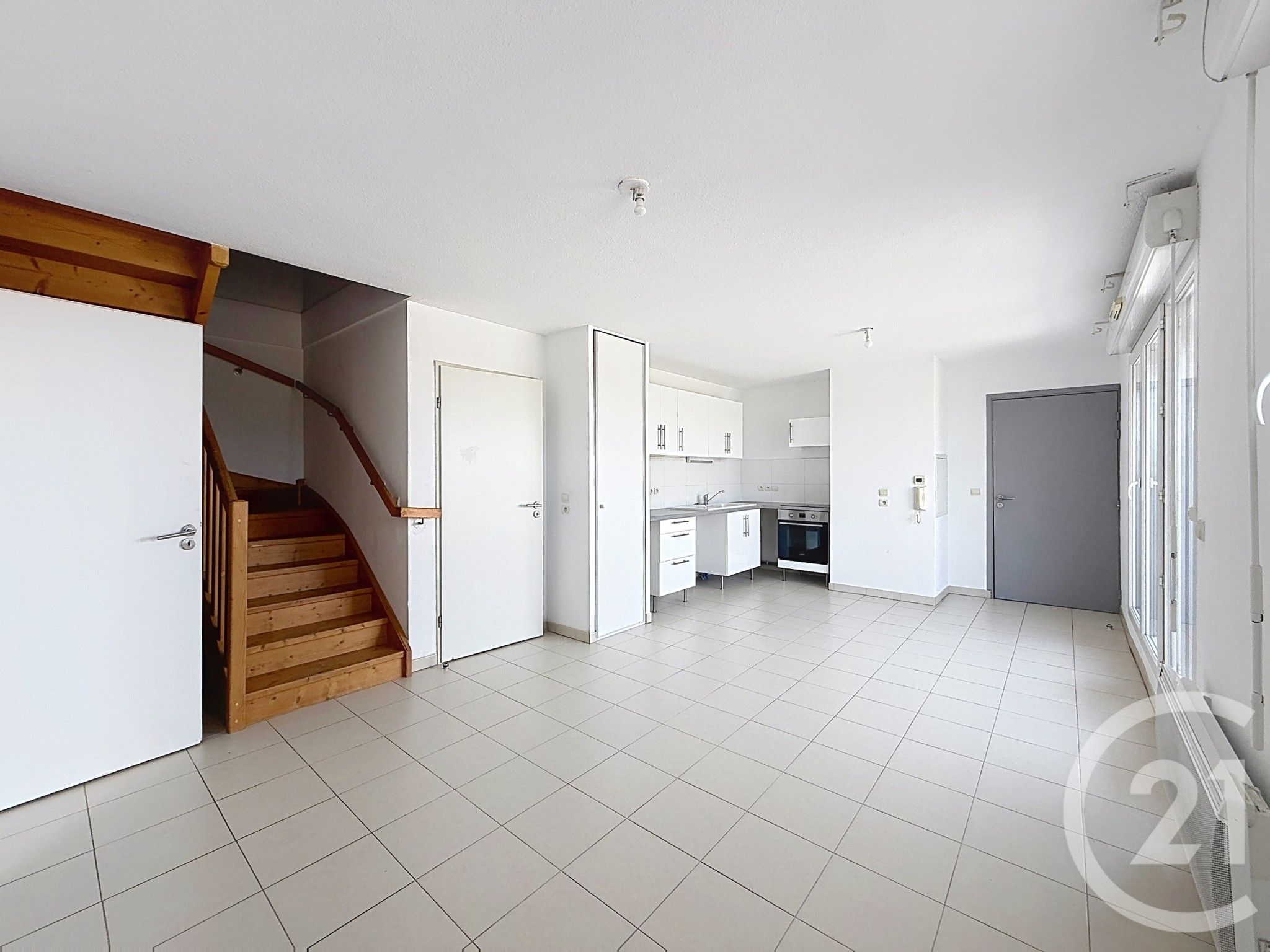 Photo 3 — Century 21 Eurogestrim