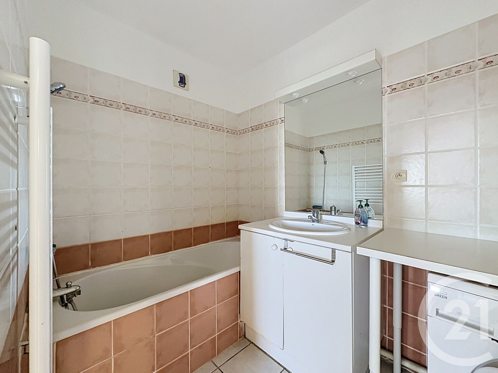 Photo 8 — Century 21 Eurogestrim
