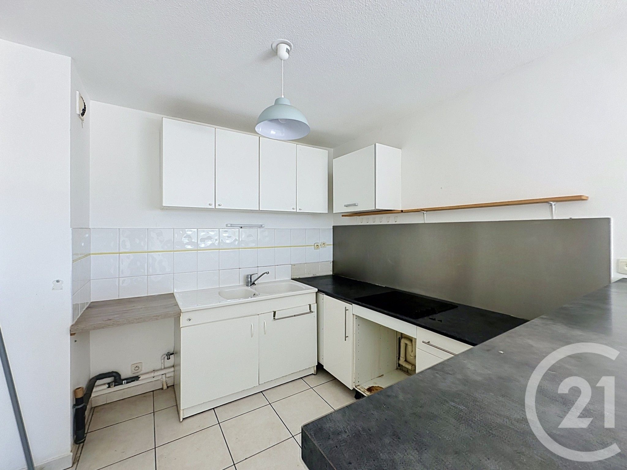 Photo 5 — Century 21 Eurogestrim