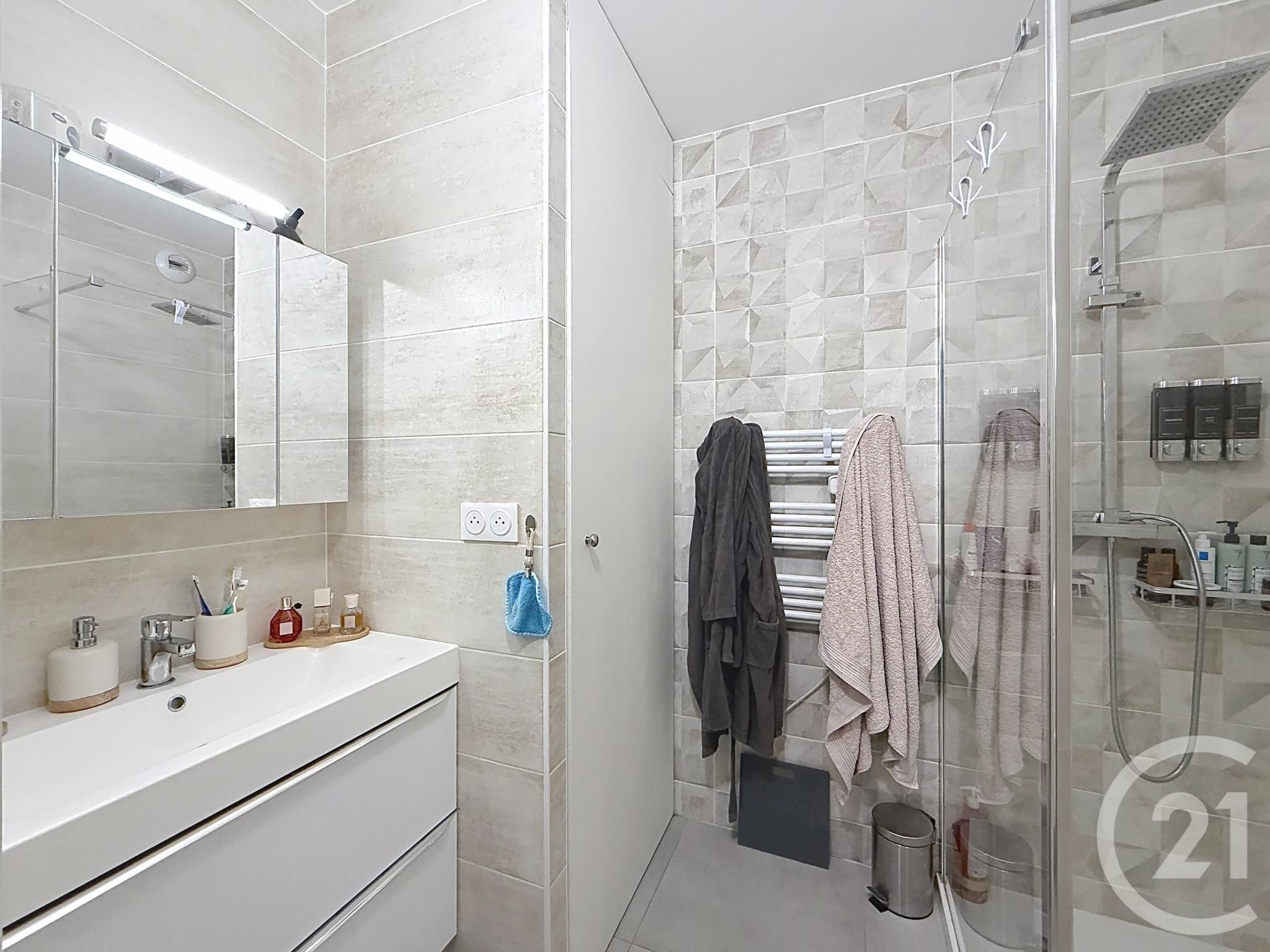 Photo 3 — Century 21 Eurogestrim