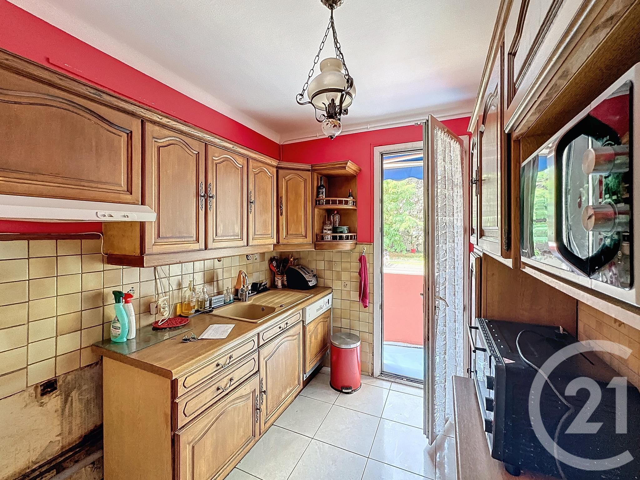 Photo 5 — Century 21 Eurogestrim