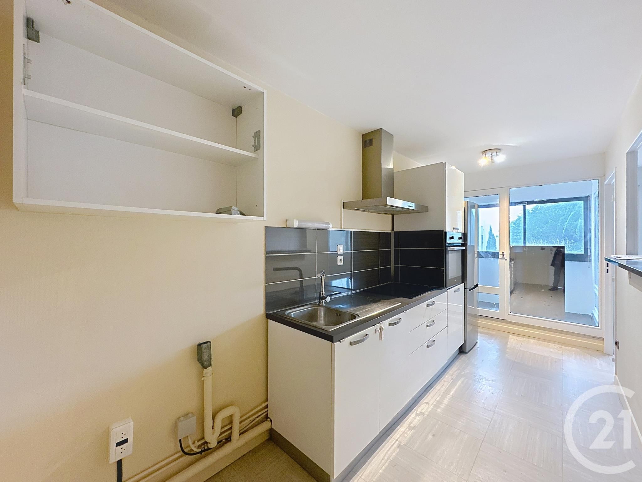 Photo 2 — Century 21 Eurogestrim